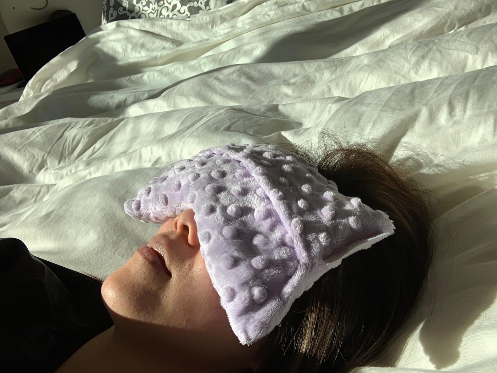 Sonoma Lavender Spa Mask, Heatable/Chillable Aromatherapy Eye Pillow with Lavender Infused Flaxseed Insert, Eye Compress for Stress Relief with Removable and Washable Cover (Lilac Dot) customer photo 2