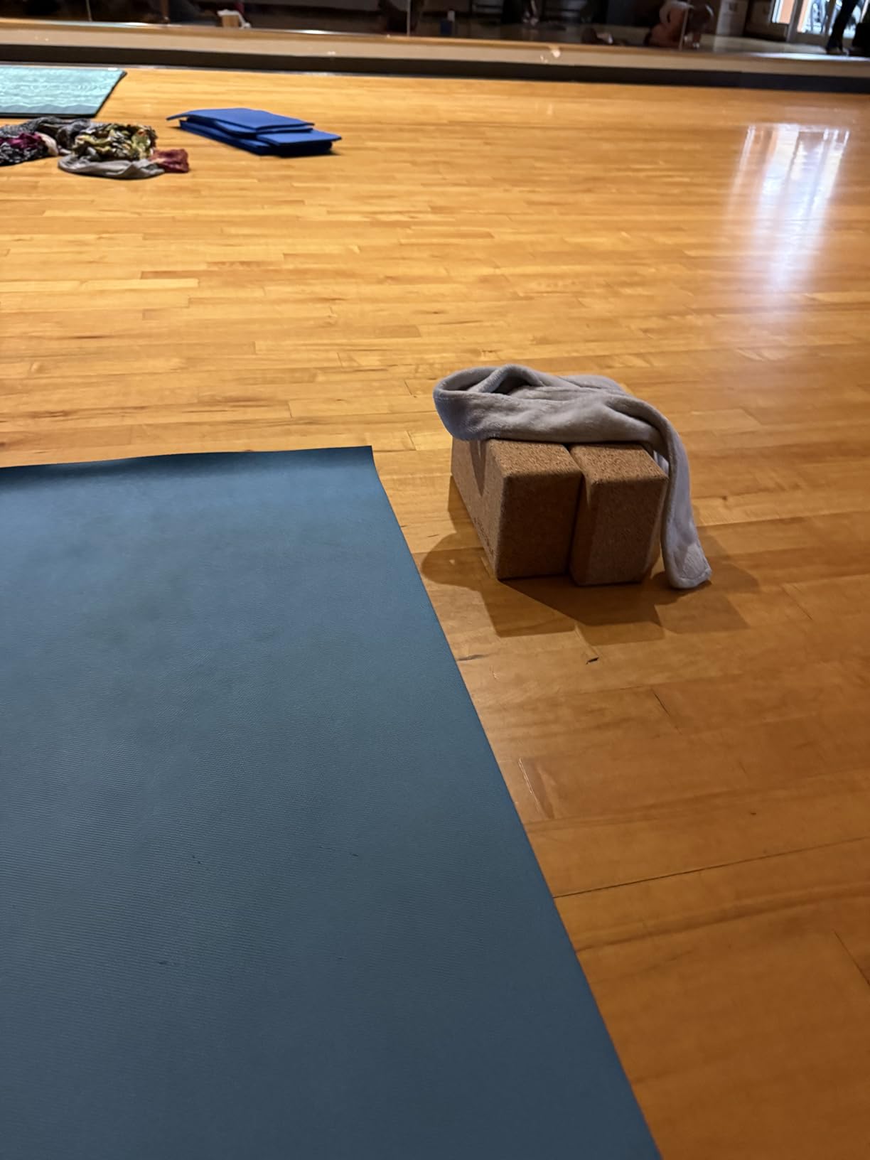 JadeYoga Harmony Yoga Mat - Durable & Thick Gym Fitness Mat, Non-Slip Natural Rubber Yoga Mat - Home Exercise & Stretching Mat, Workout Mat - Yoga, Pilates & Meditation for Women & Men customer photo 2
