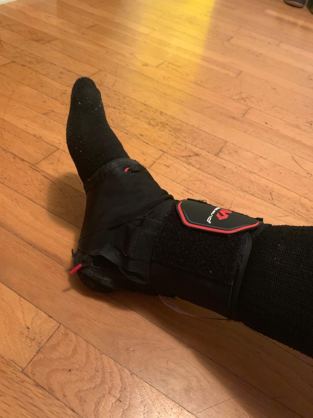 McDavid Ankle Brace Ultralight for Sprained Ankle, Figure 8 Ankle Braces, Lace up Ankle Brace, Ankle Braces for Men and Women, Ankle Support Brace and Stabilizer customer photo 2
