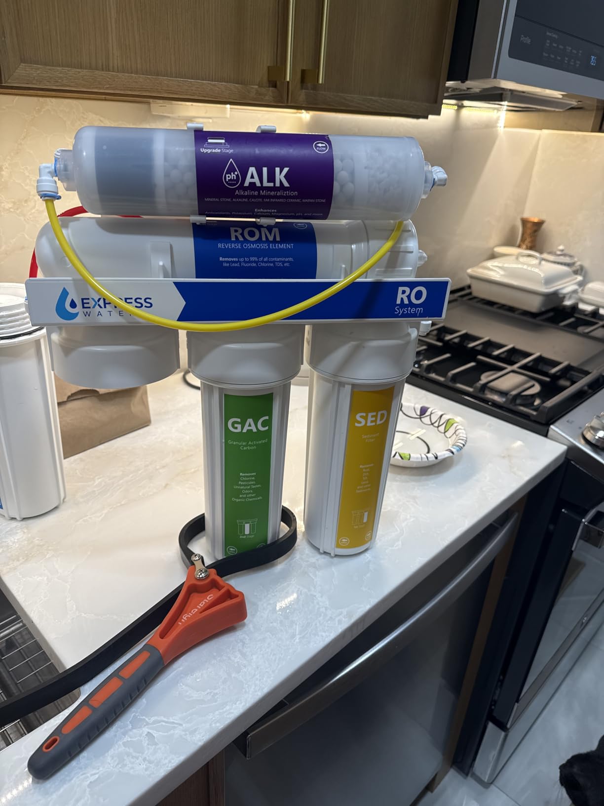 Express Water ROALK5D, 10-Stage Under Sink RO System, Alkaline, 50 GPD | NSF Certified 372, Deluxe Chrome Faucet, Reduces 99% of Impurities, BPA Free, Leak Detection customer photo 1