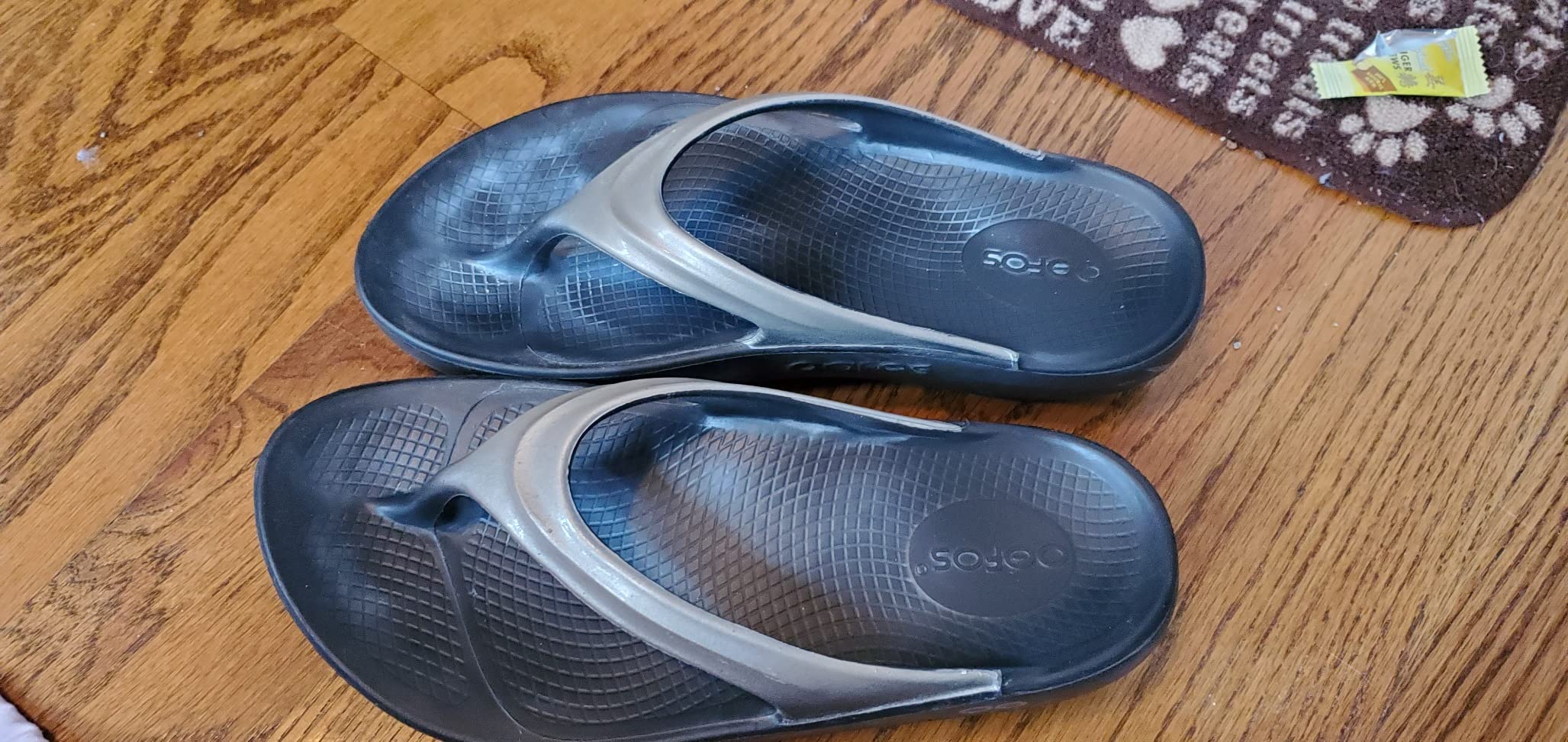 OOFOS OOlala Luxe Recovery Sandal - Women's customer photo 2