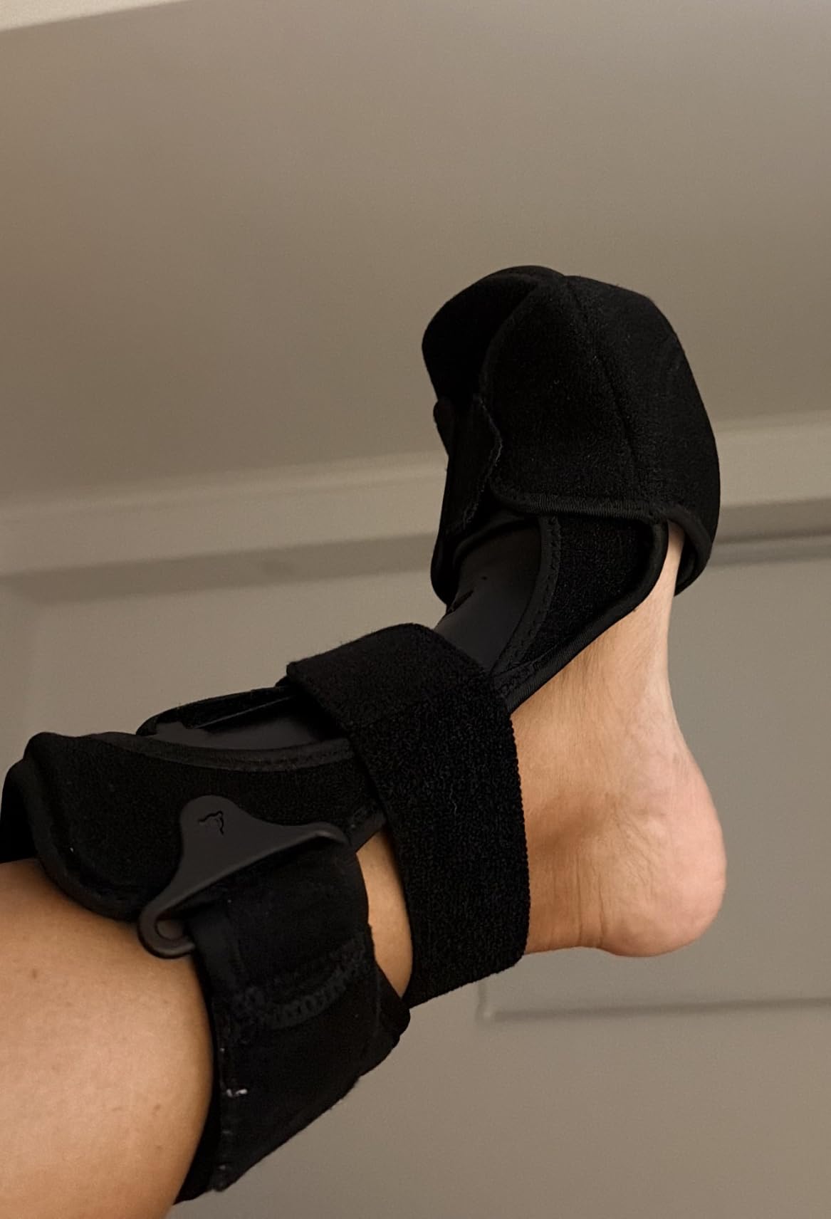 Ovation Medical Hybrid Night Splint - Comfortable and Supportive Plantar Fasciitis Night Splint - Premium Nighttime Foot Brace for Heel Pain - Combination Posterior and Dorsal (Small-Medium) customer photo 1