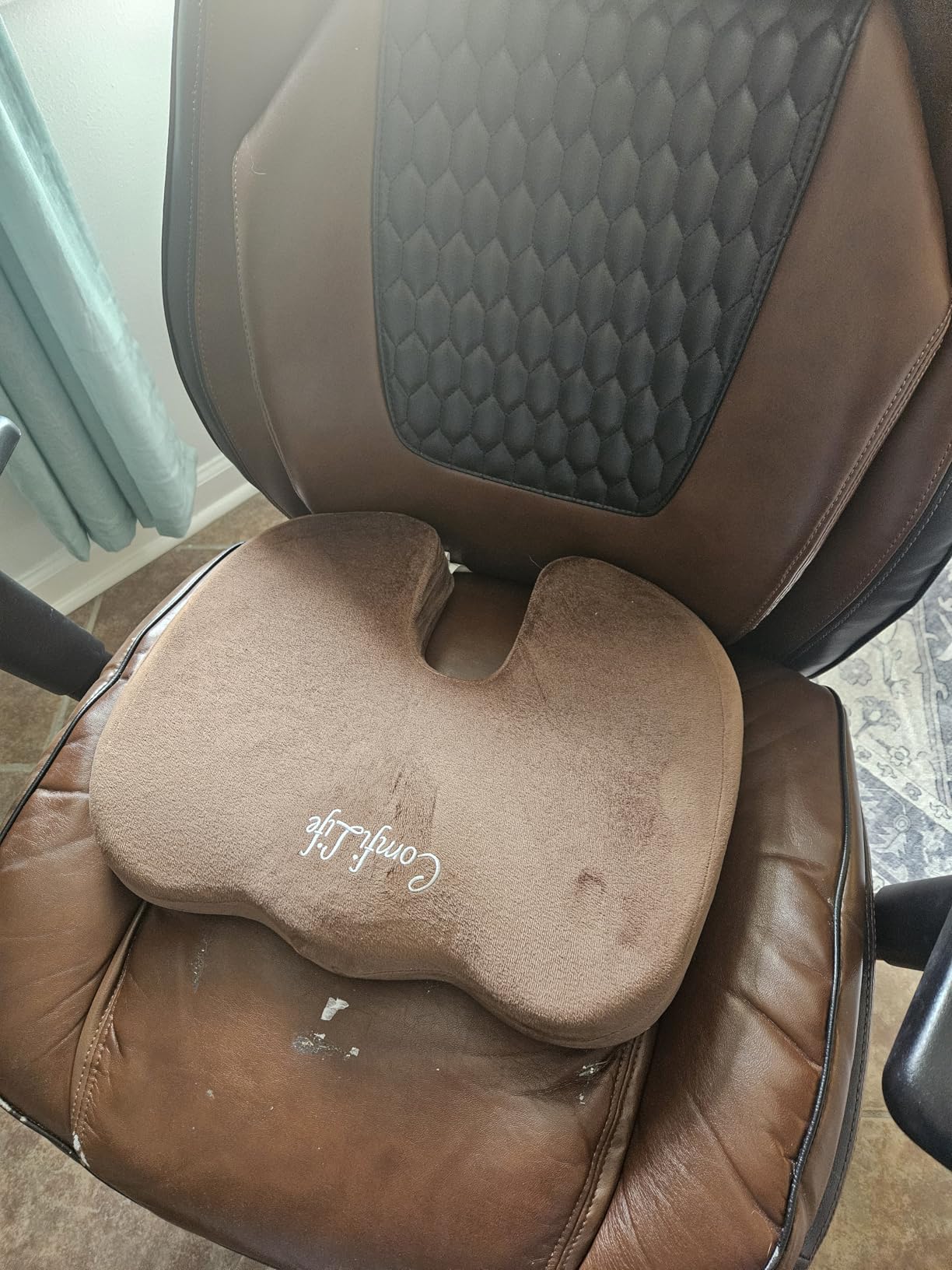 ComfiLife Gel Enhanced Seat Cushion - Office Chair Cushion - Non-Slip Gel & Memory Foam Coccyx Cushion for Tailbone Pain - Desk Chair Car Seat Cushions Driving - Sciatica & Back Pain Relief (Gray) customer photo 2