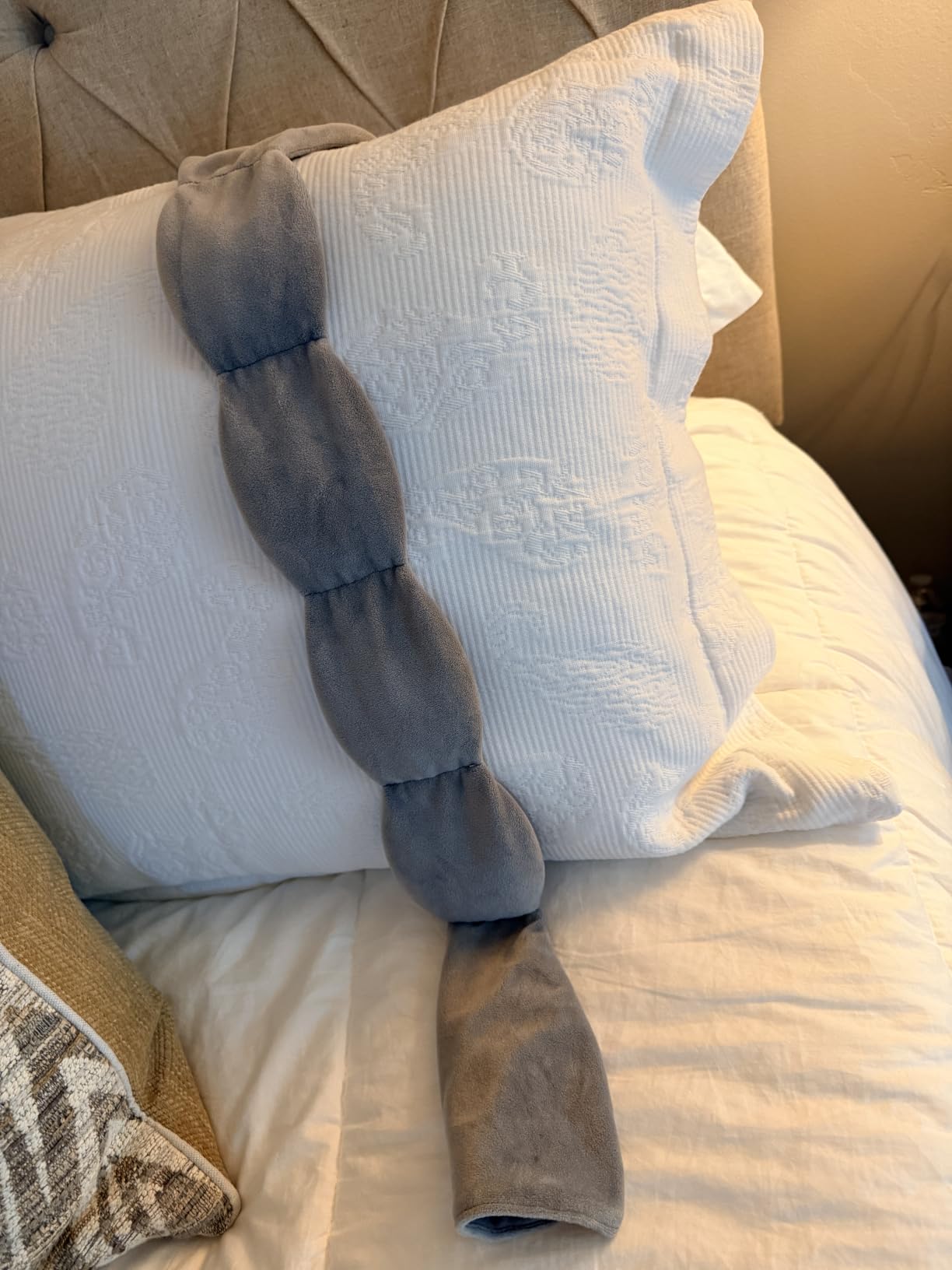 Nodpod Gentle Pressure Sleep Mask | Patented Light Blocking Design for Sleeping, Traveling & Relaxation - Black Onyx customer photo 1