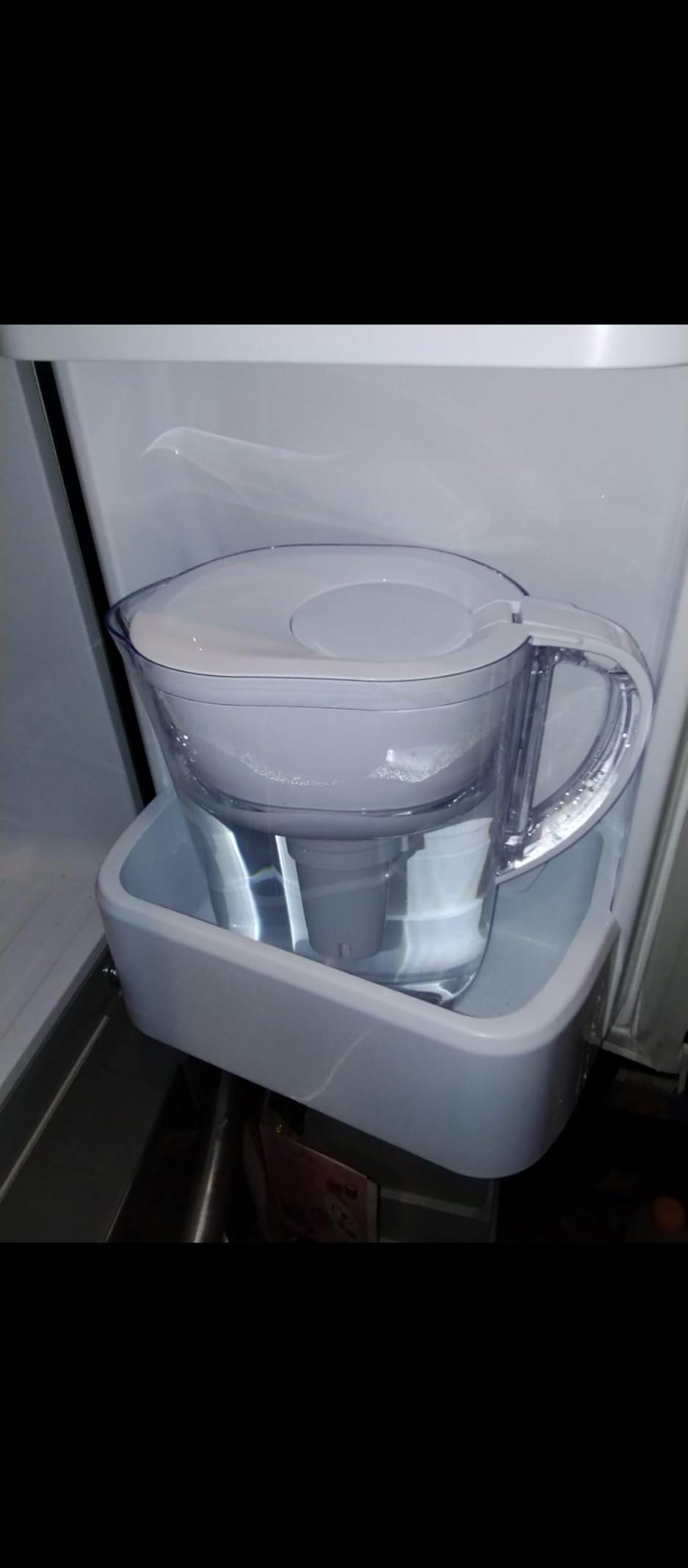 Brita Large 10-Cup Water Filter Pitcher, WQA NSF/ANSI Certified, Removes Chlorine Taste & Odor, Reduces Zinc, Copper & Mercury, 1 Standard Filter, Lasts 2 Months, Bright White customer photo 2