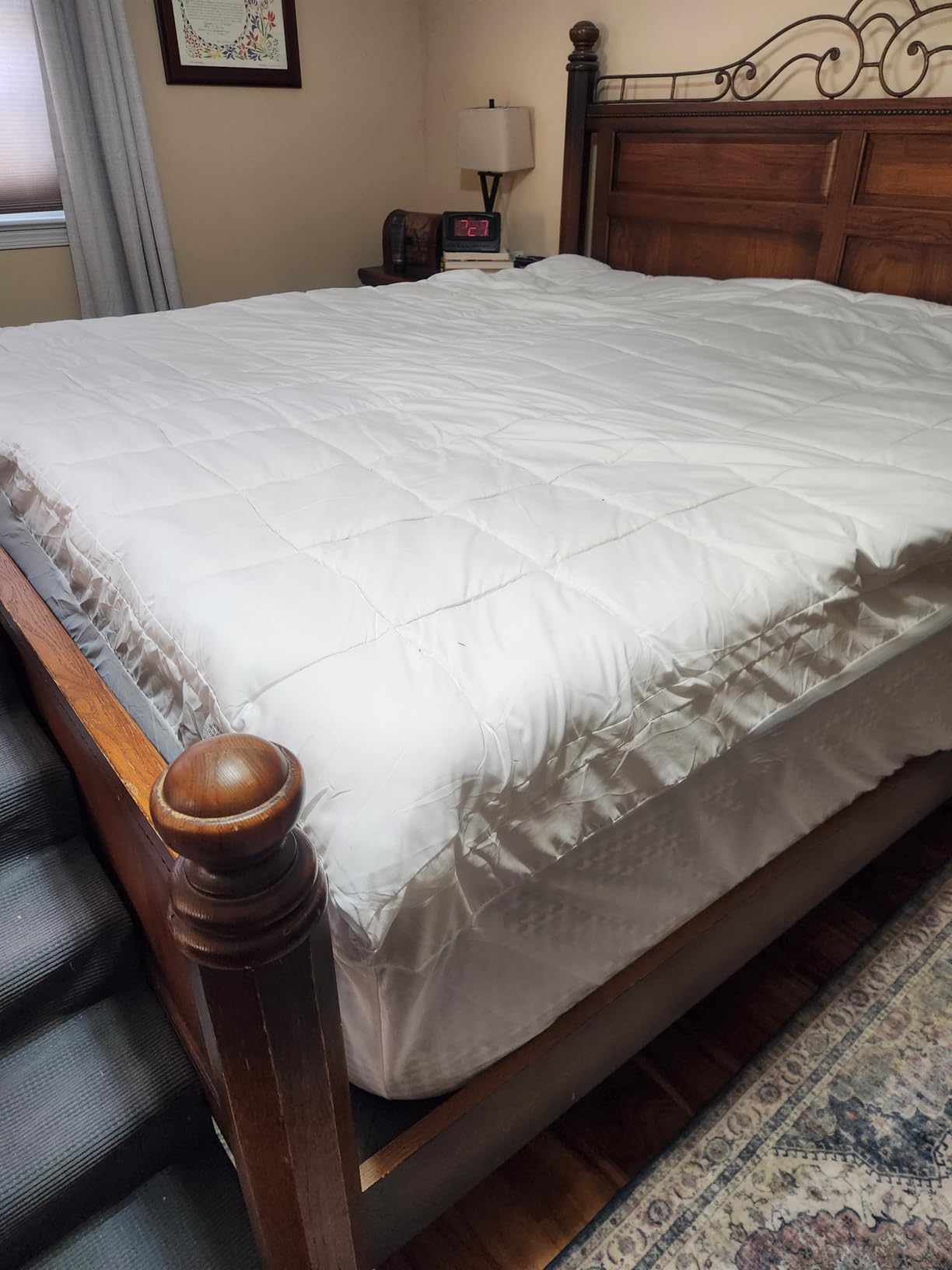 Sleep Innovations Dual Layer 4 Inch Memory Foam Mattress Topper, King Size, Ultra Soft Support, 3 Inch Cooling Gel Memory Foam Plus 1 Inch Fluffy Pillow Top Cover customer photo 1