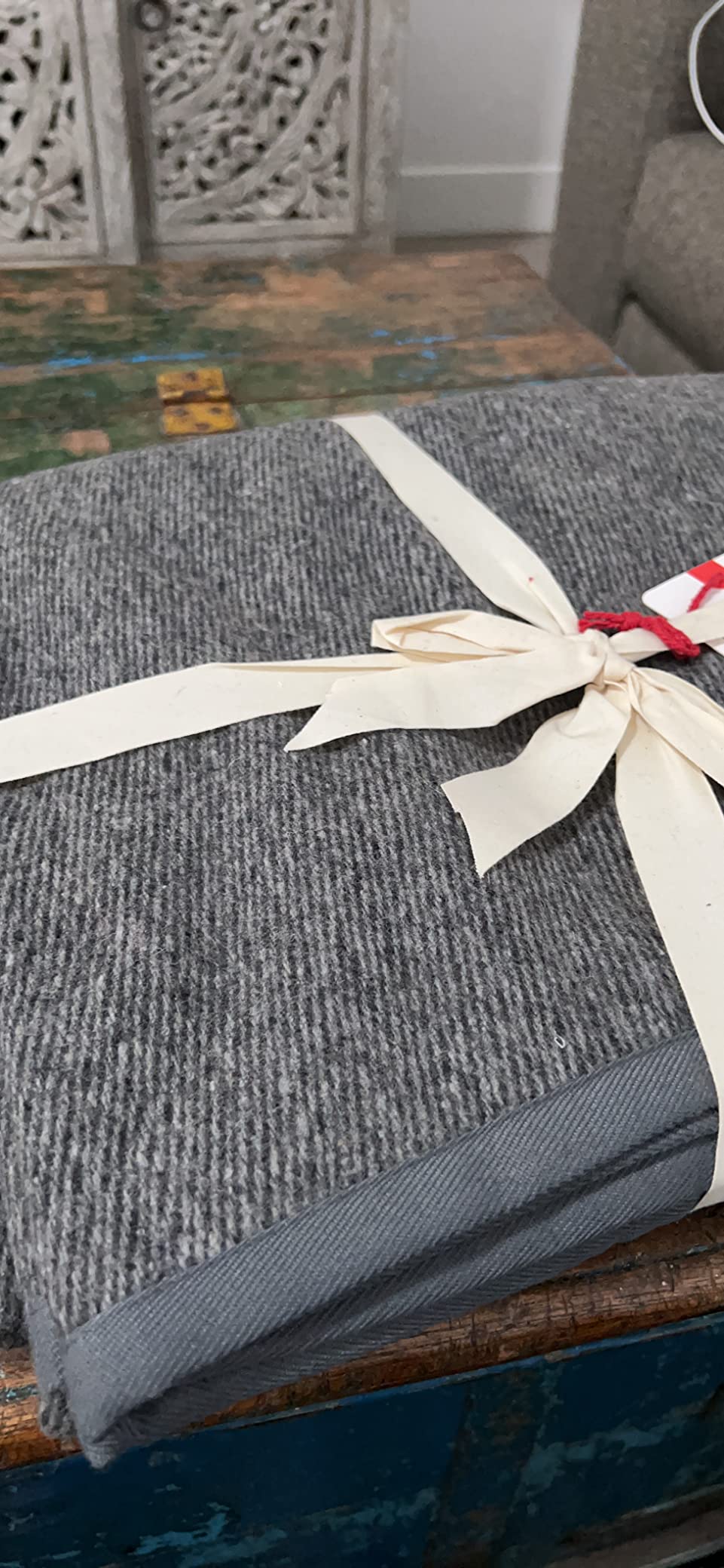 Manduka Yoga Cotton Blanket - Yoga Prop and Accessory, Roll, Fold, Stack to Support, Made of Cotton, 68 inch (172cm), Thunder Grey customer photo 2