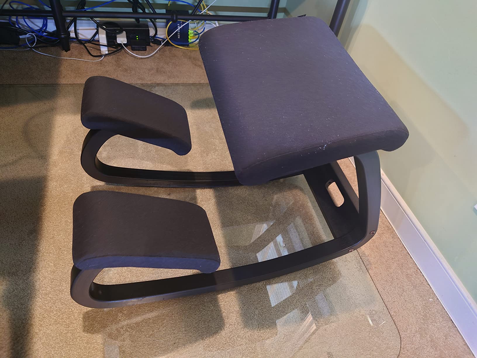 Varier Variable Black/Black Ergonomic Office Kneeling Chair for Desk - Back Pain Relief, Rocking Seat for Home, Study & Posture Support - 10 Year Manufacturer Warranty customer photo 2