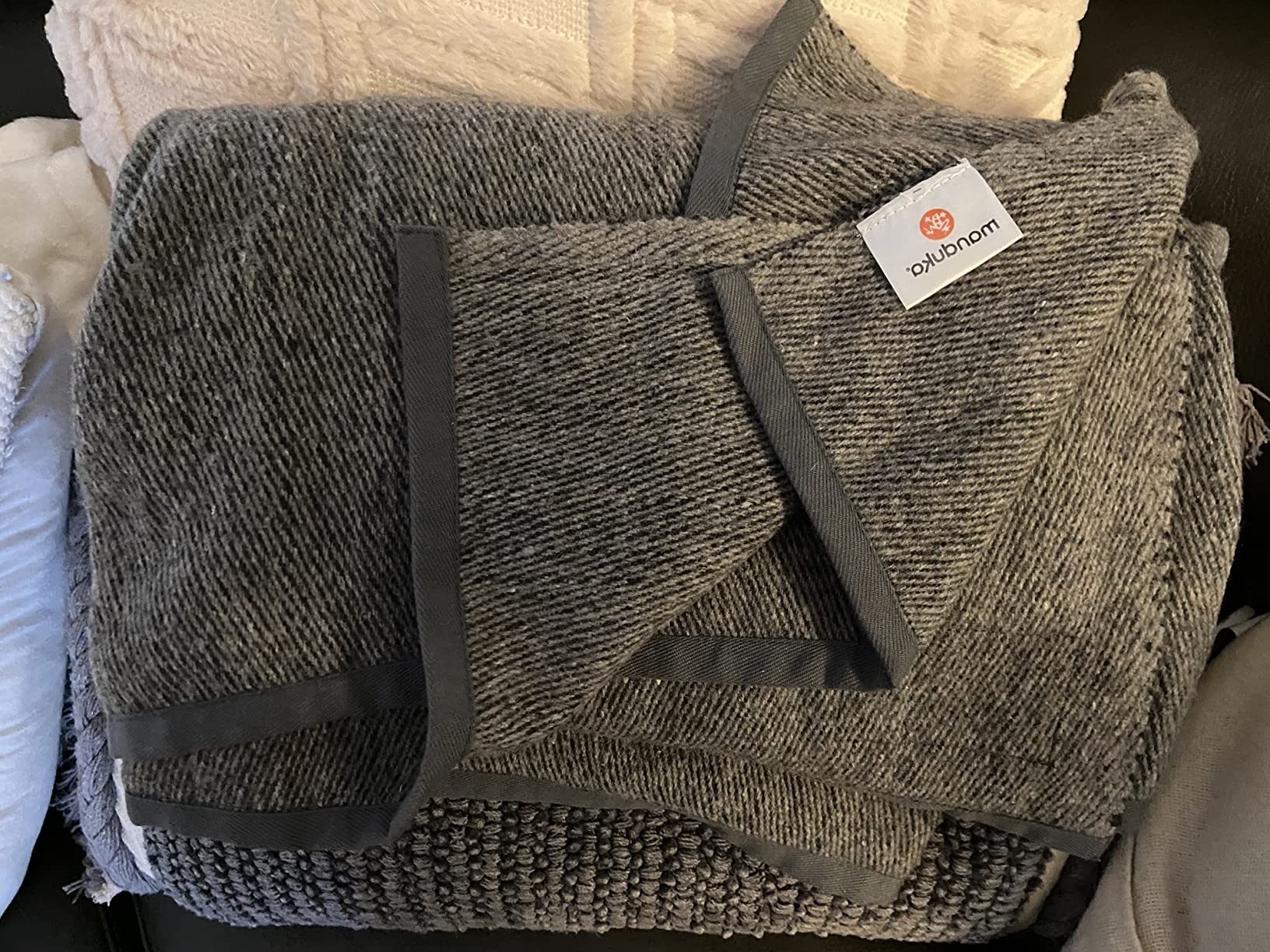 Manduka Yoga Wool Blanket - Yoga Prop and Accessory, Roll, Fold, Stack to Support, Made of Wool, 60 Inch (152cm), Sediment Grey customer photo 1