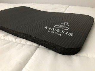 Kinesis Yoga Knee Pad Cushion - Extra Thick 1 inch (25mm) for Pain Free Yoga - Includes Breathable Mesh Bag for Easy Travel and Storage (Does Not Include Yoga Mat) customer photo 2