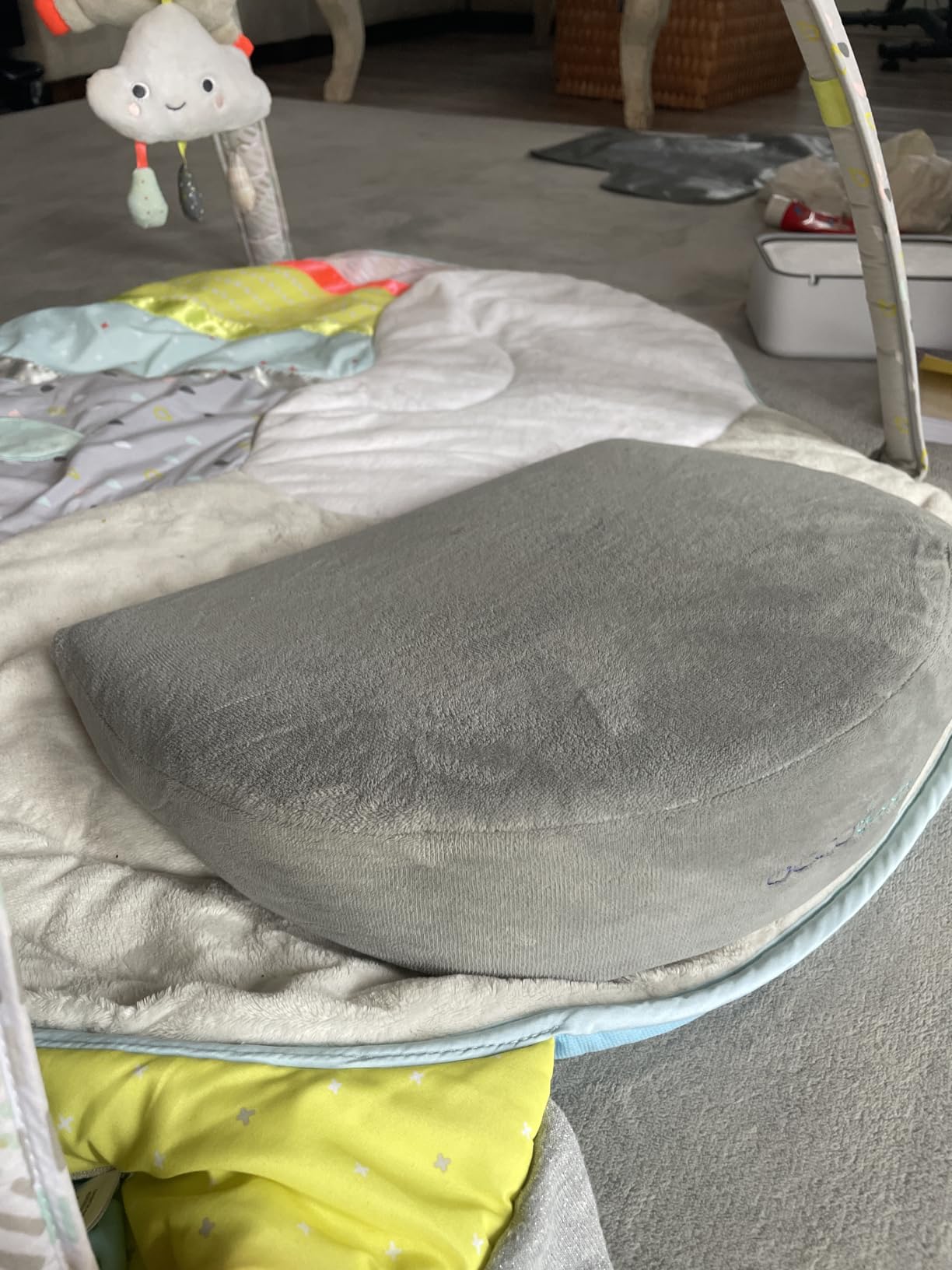 OCCObaby Pregnancy Wedge Pillow for Maternity | Memory Foam Pregnancy Pillow for Sleeping, Belly, Knees, Back and Legs | Maternity Wedge Pillow for Belly Support During Side Sleeping customer photo 1