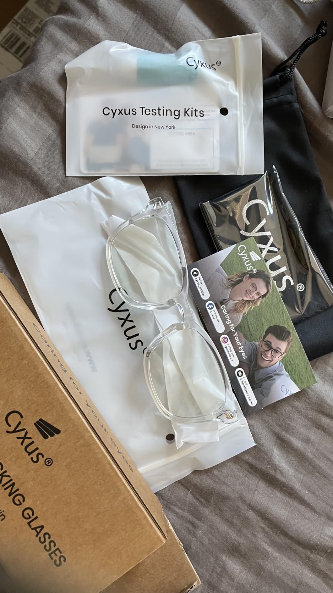 Cyxus Blue Light Glasses Men Women Reduce Eye Strain UV Blocking for Office Work Computer Screen 8082 customer photo 2
