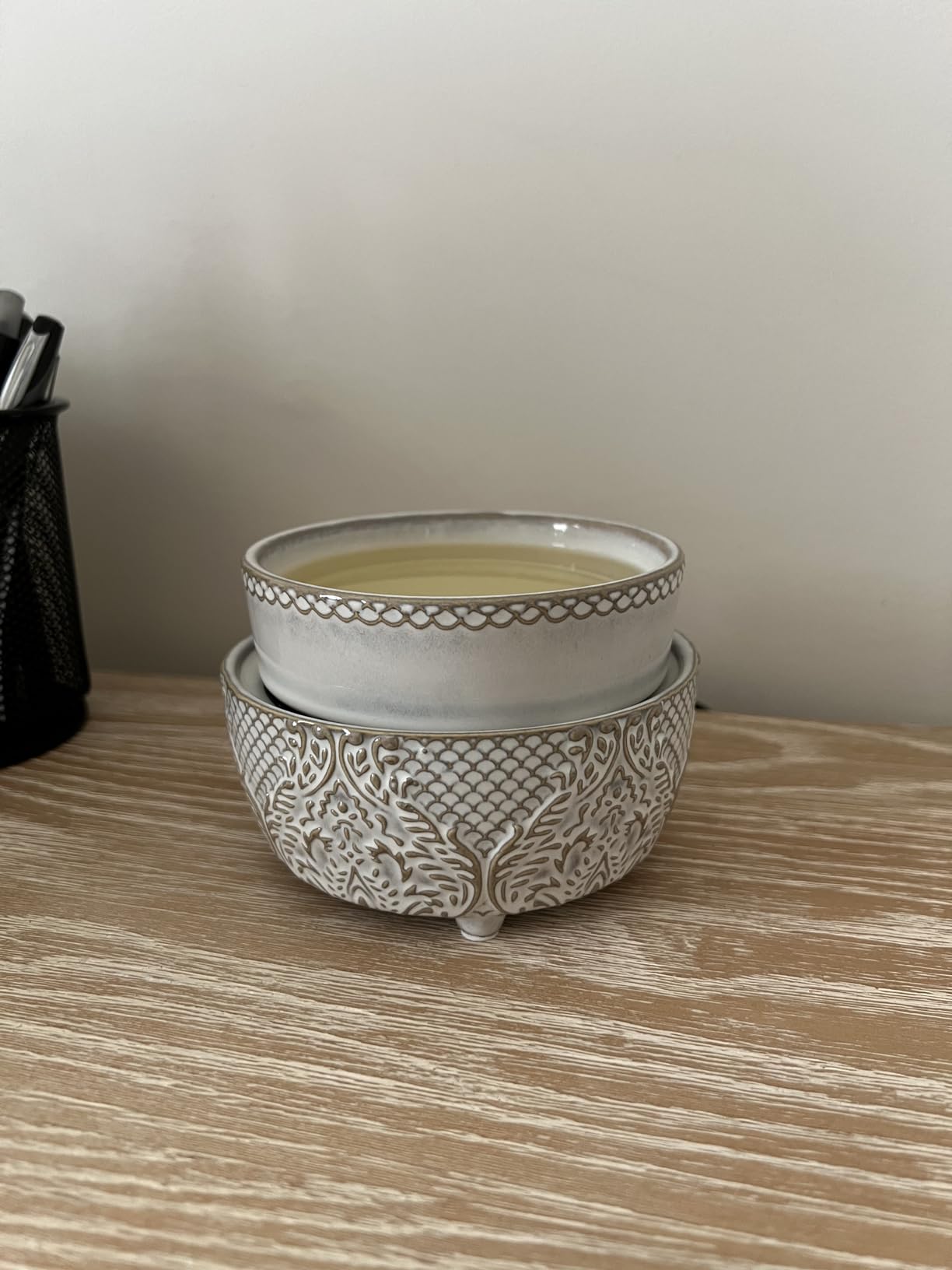 Candle Warmers ETC 2-in-1 Candle and Fragrance Warmer for Warming Scented Candles or Wax Melts and Tarts with to Freshen Room, Pewter Walnut customer photo 2