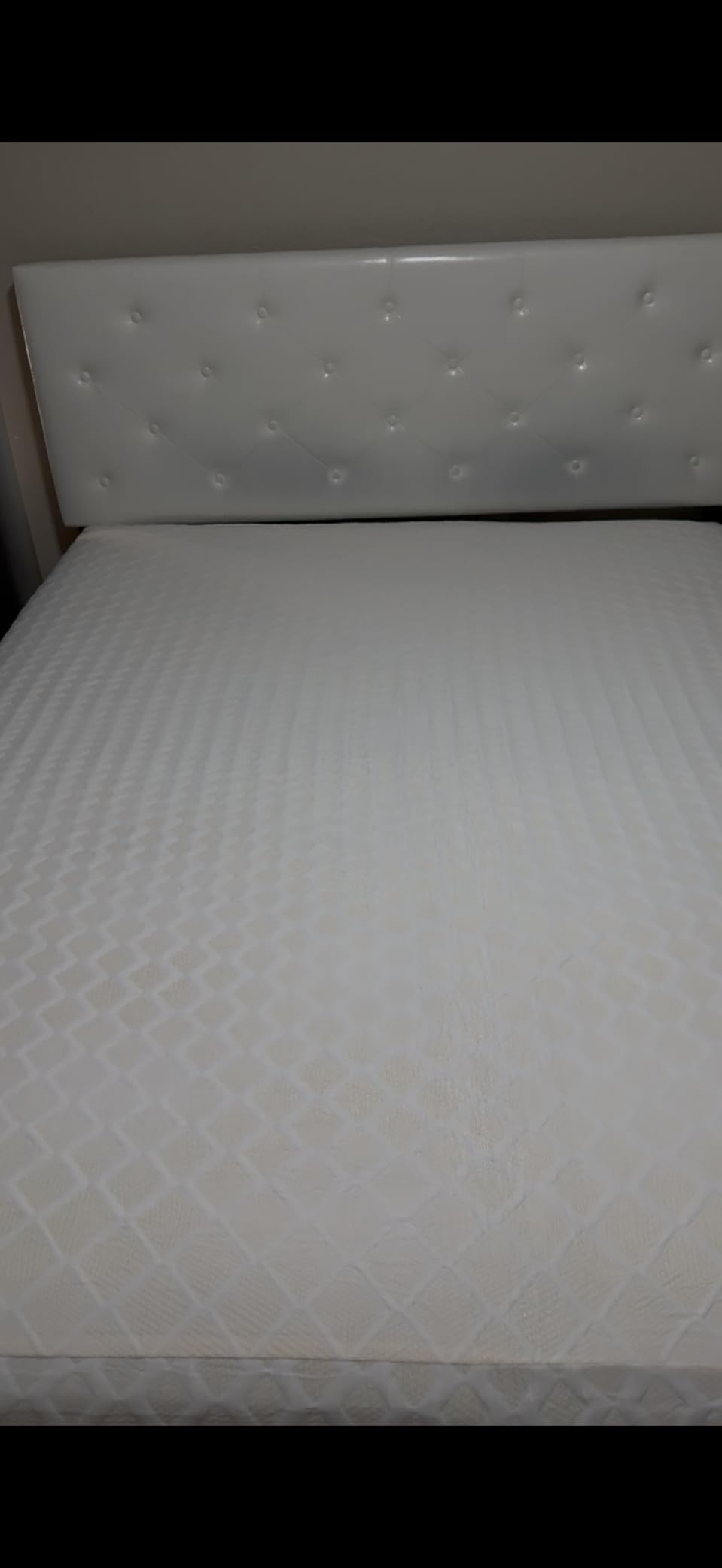 Signature Design by Ashley Chime 12 Memory Foam Mattress, Medium Firm Contouring Support, Thick Memory Foam for Pressure Relief, Mattress in a Box, Queen Size customer photo 1
