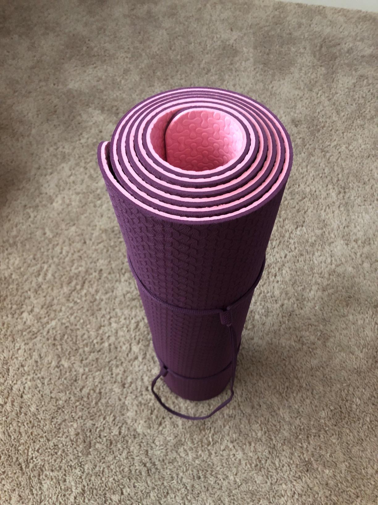 IUGA Yoga Mat Thick Non Slip Hot Yoga Mat 6mm customer photo 2