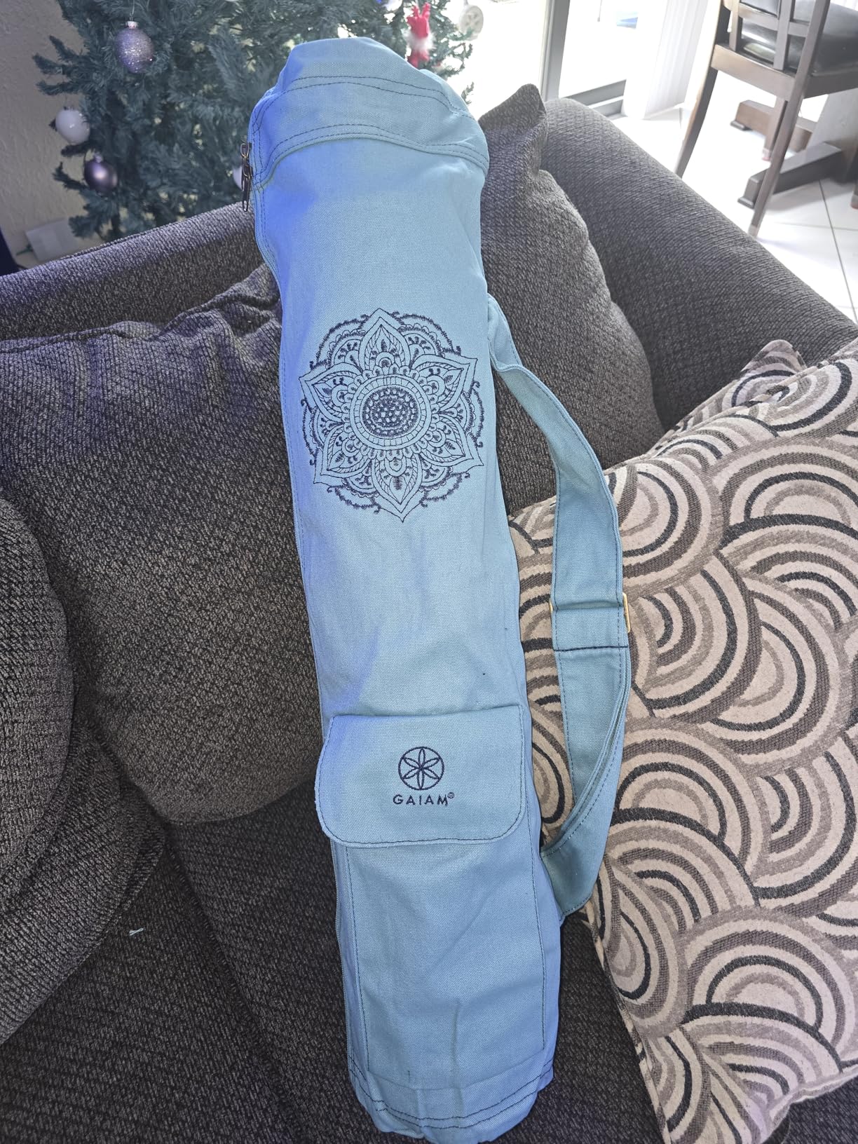 Gaiam Cargo Yoga Mat Bag, Full-Zipper Yoga Mat Carrier with Adjustable Strap, Front & Exterior Phone Pocket with Earbuds Slit, Stylish & Functional Fitness Mat Holder for Women & Men customer photo 2