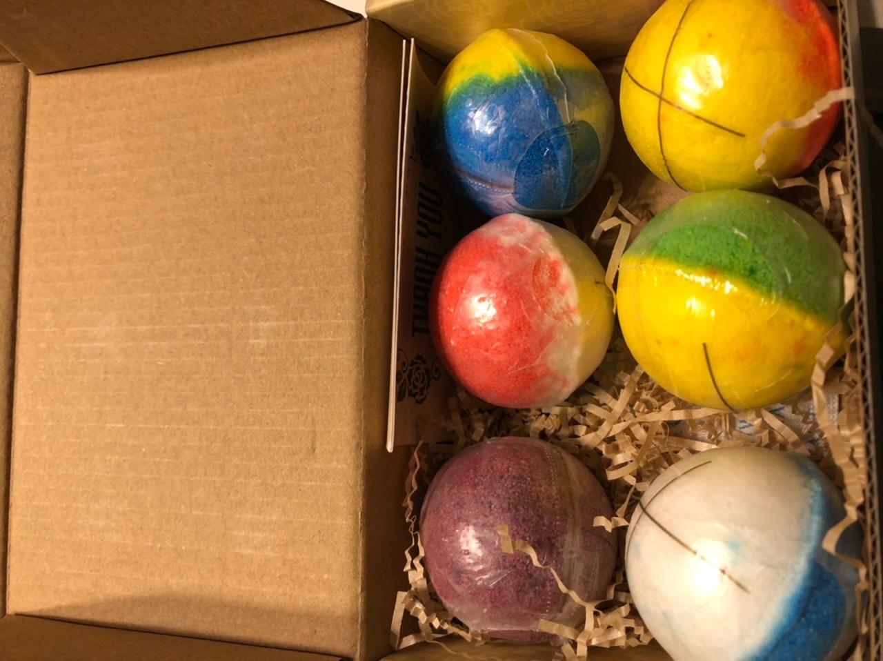 INTEYE Organic Bath Bombs Gift Set, 24 Handmade Fizzies Rich in Essential Oil, Moisturize Dry Skin, Gifts idea for Kids, Her/Him, Wife/Girlfriend, Birthday, Christmas, Mothers Day customer photo 2