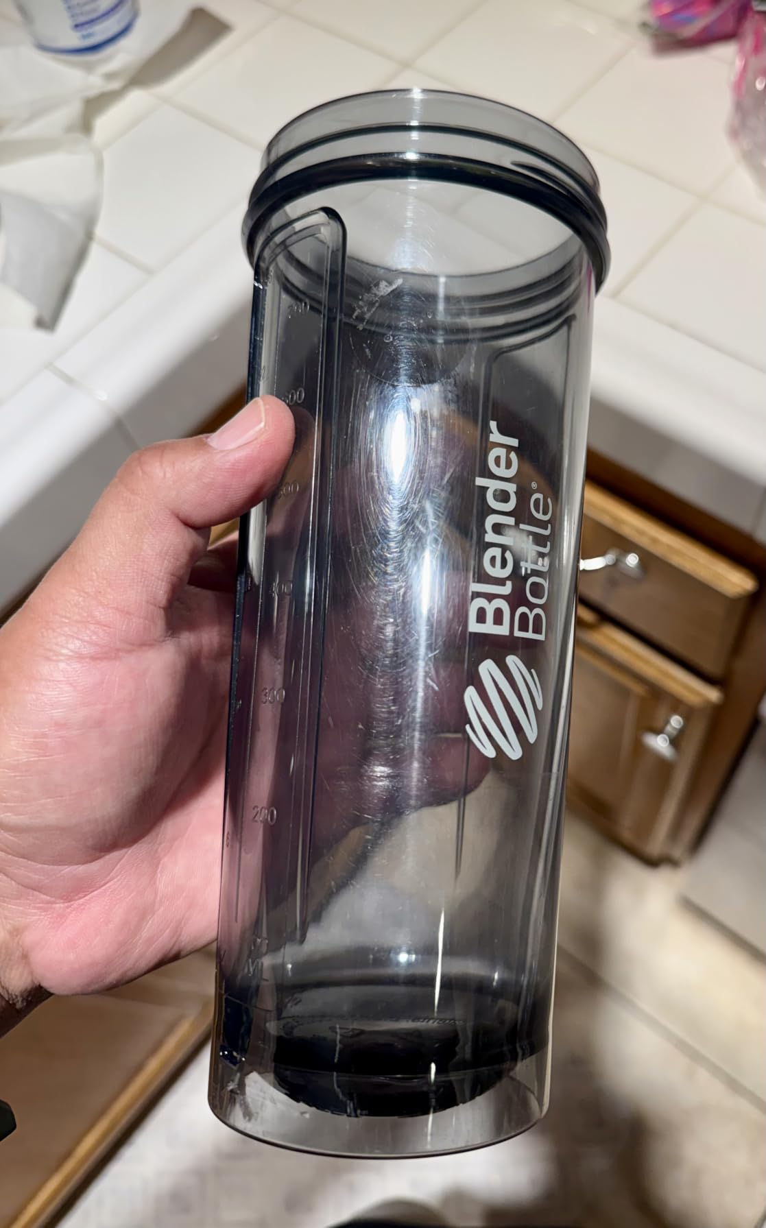 BlenderBottle Shaker Bottle Pro Series Perfect for Protein Shakes and Pre Workout, 28-Ounce, Black customer photo 2