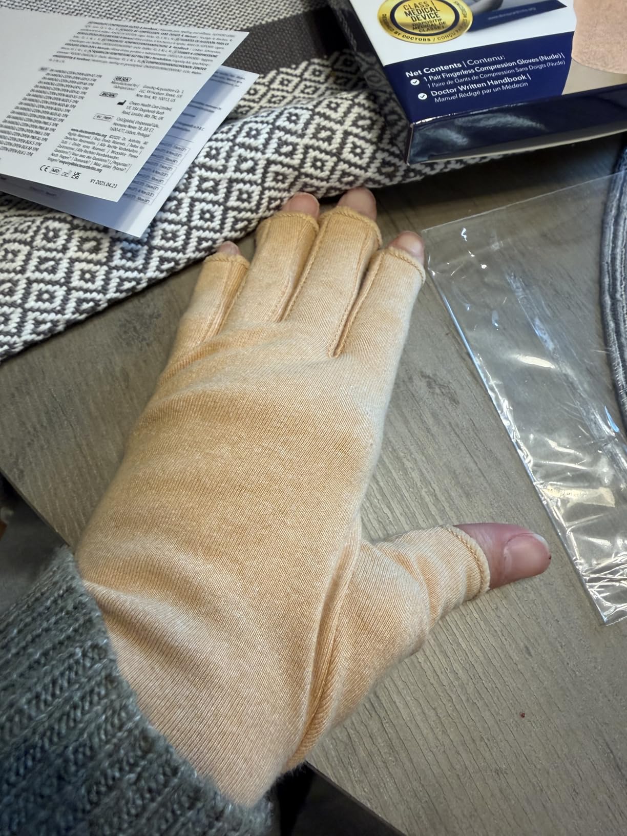 Dr. Arthritis Essentials Arthritis Gloves, Compression Gloves Ideal as Raynauds Gloves, Hand Brace for Arthritis customer photo 1