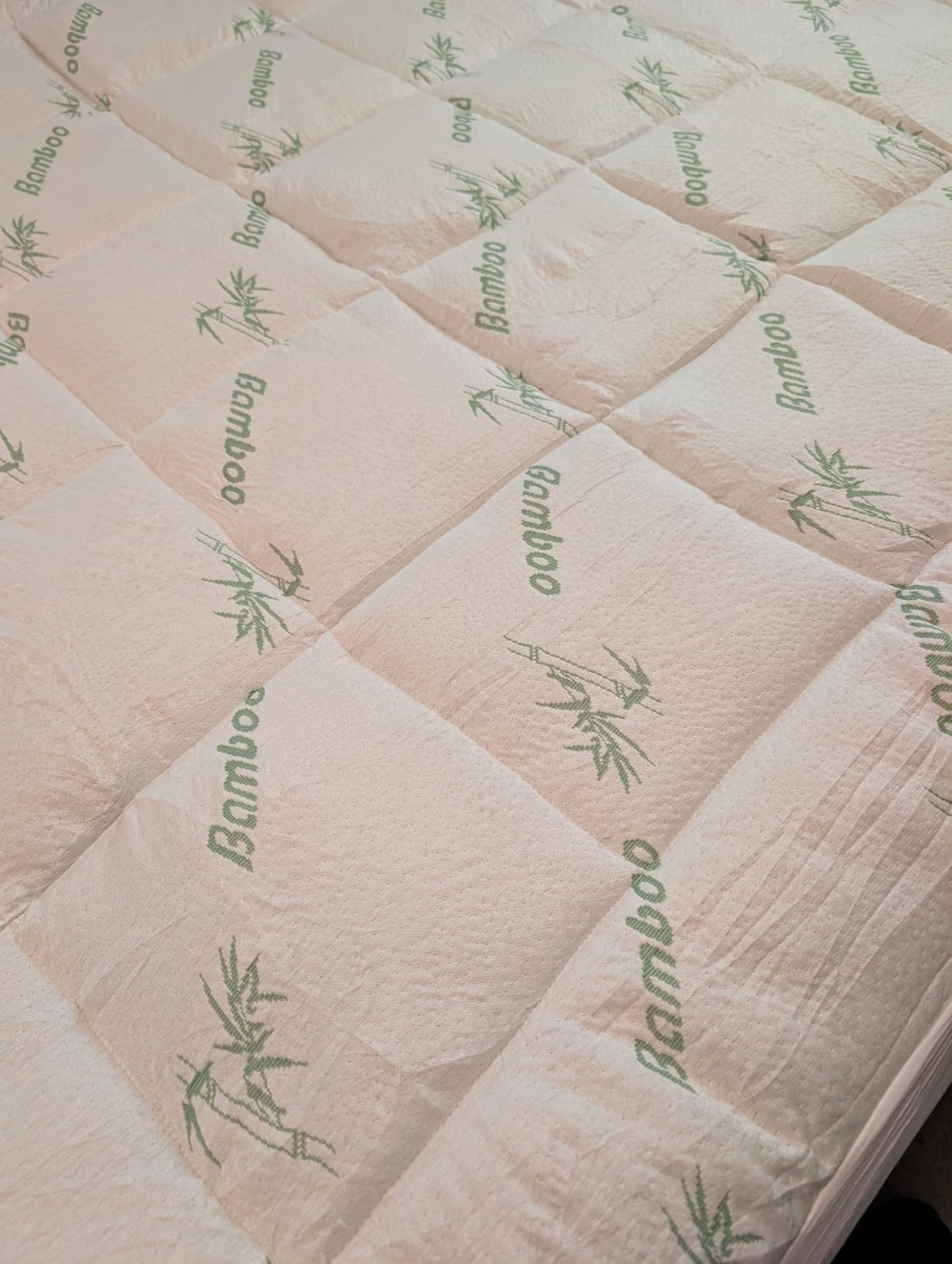 Niagara Sleep Solution Ultra Soft Queen Size Mattress Topper - Rayon Derived from Bamboo Pillow Top Mattress Pad for Back Pain Relief - Naturally Cooling for Hot Sleepers, Green customer photo 2