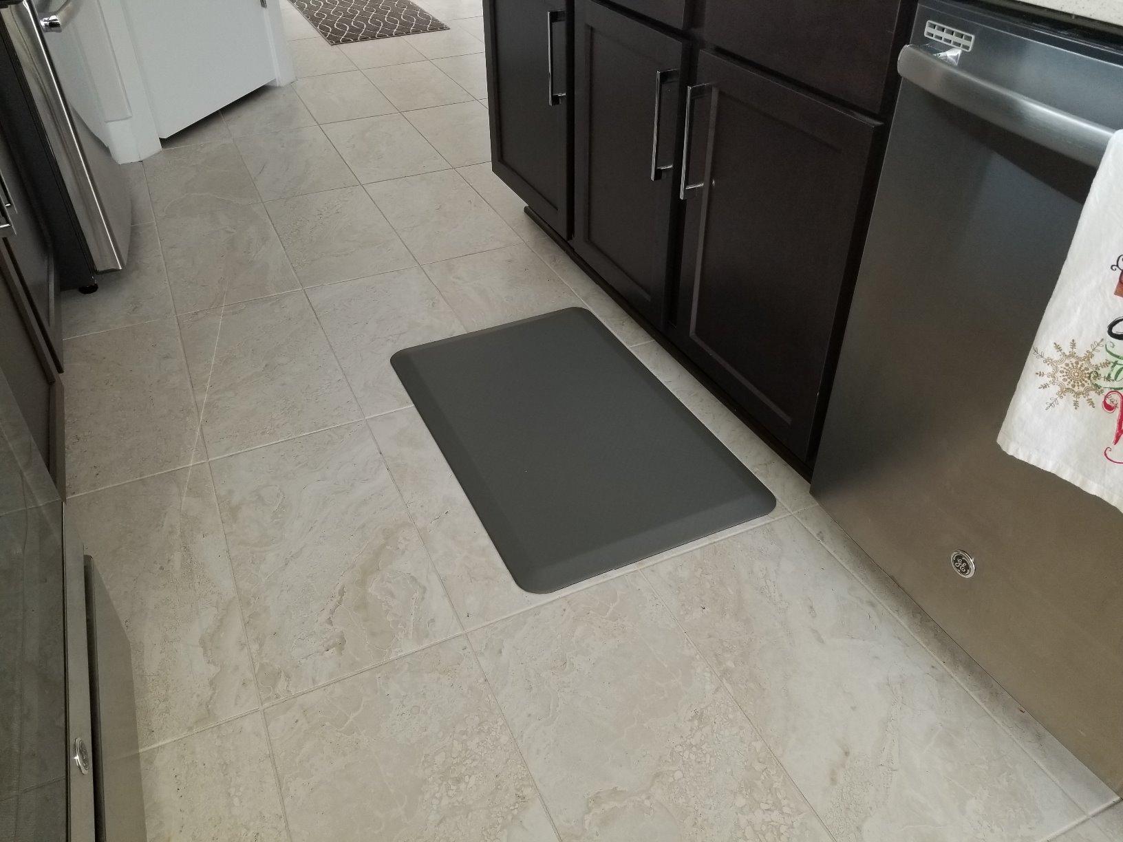 KANGAROO Anti Fatigue Mats for Kitchen Floor, Reduce Foot, Knee, Back Pressure, 3/4 Inch Thick Cushioned Ergonomic Mat, Waterproof Comfort Rug for Under Sink, Standing Desk, Store Floors, 17x24, Black customer photo 1