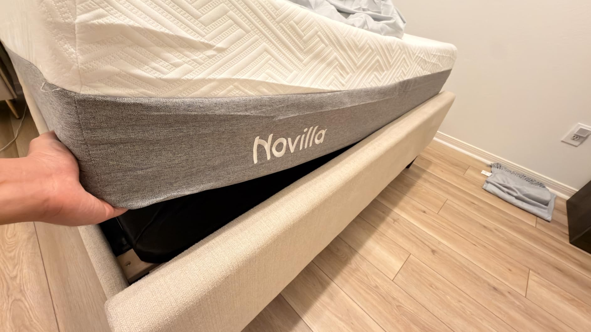 Novilla Bliss Queen Size Mattress, 12 Inch Gel Memory Foam Mattress Queen in a Box for Cool Night Sleep & Pressure Relief, Support Foam for Spine Alignment & Motion Isolation, Medium Plush Feel customer photo 2
