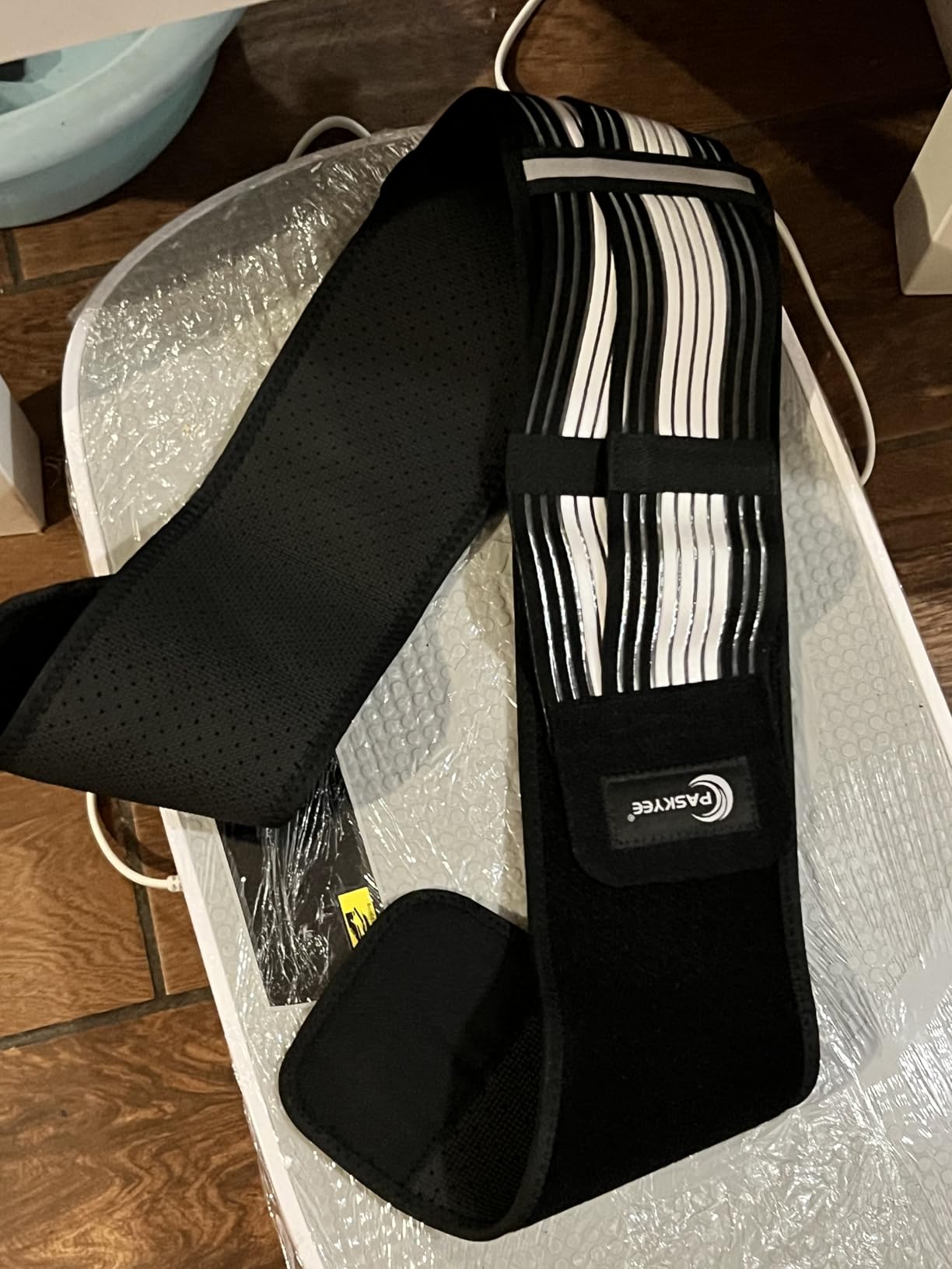 Paskyee Sciatica Belt, Sacroiliac Hip Band for Men Women - Sciatic, Lower Back, Si Joint, Pelvic pain Relief Regular customer photo 1