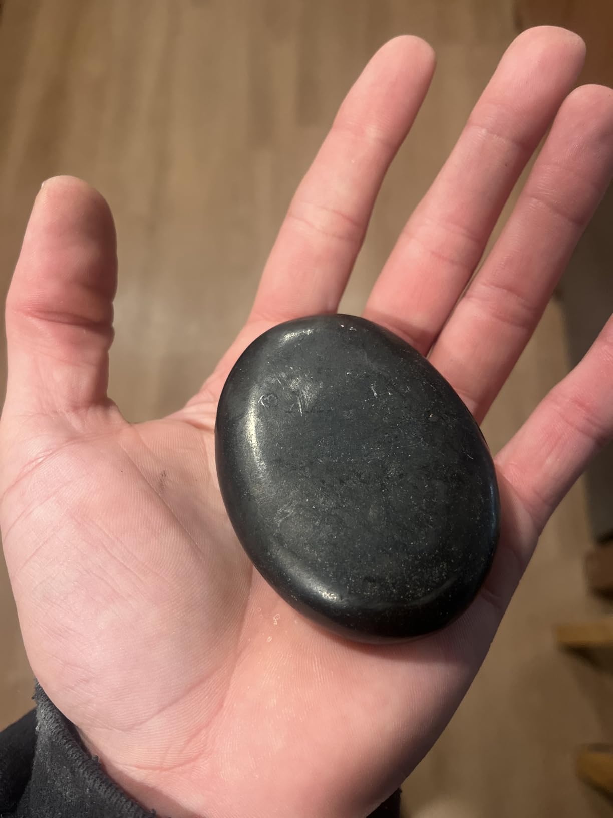 June Fox Hot Stones for Massage 4 Large and 2 Medium Basalt Stones Set Hot Rocks Massage Stones for Spa, Relaxing, Healing customer photo 1