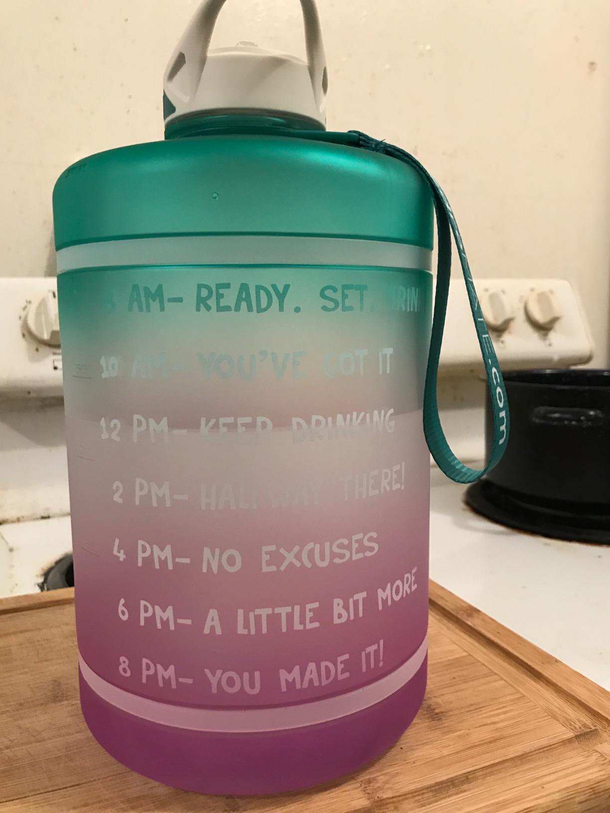 NatureWorks HydroMATE Gallon Water Bottle with Straw BPA FREE Leak Proof Reusable Water Bottle with Times to Drink Marked Hourly 128 oz customer photo 1