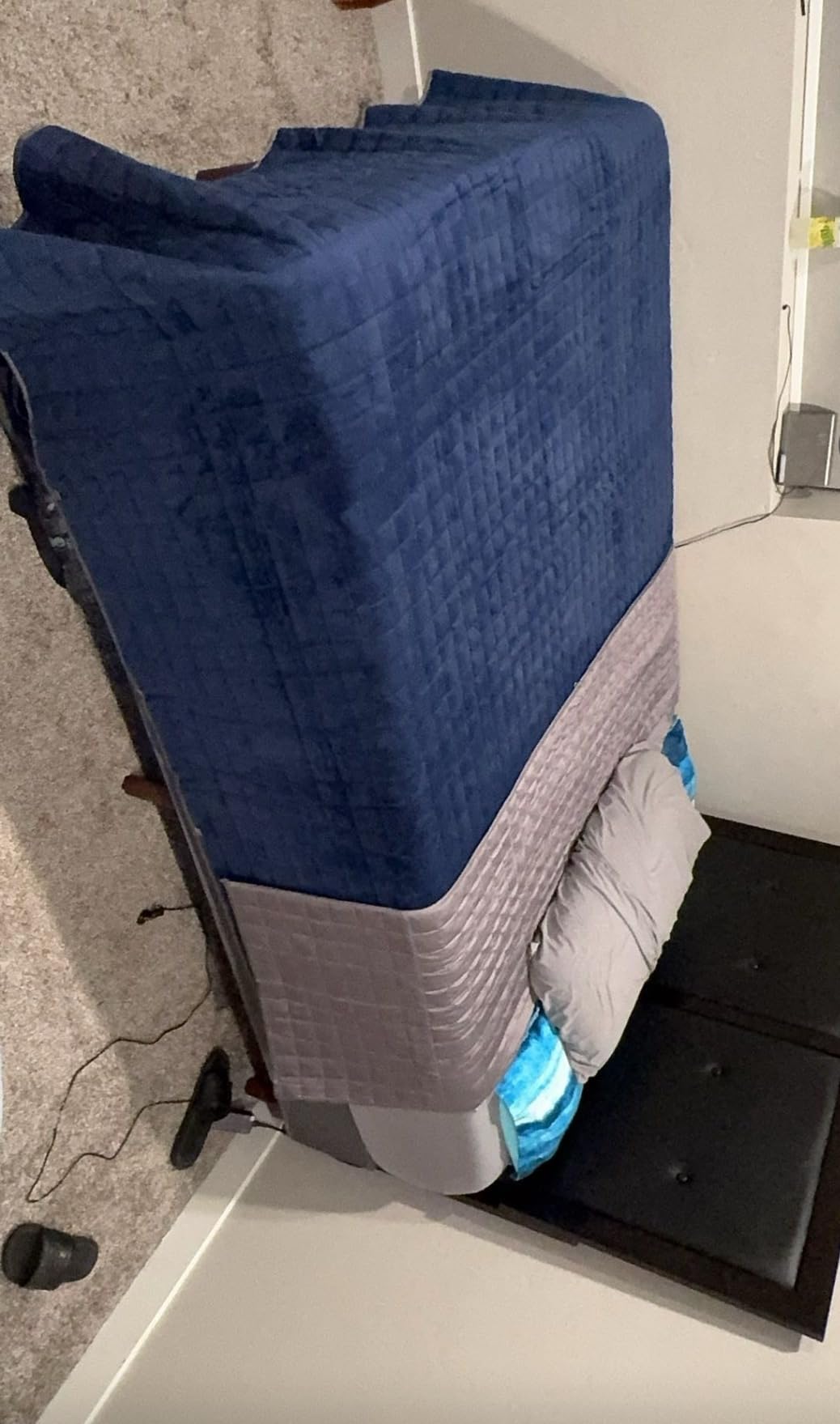 YnM King Size Cooling Weighted Blanket for Adults (88x104 Inches, 20 Pounds, White), Perfect for Hot Sleepers with Cooling Rayon/Glass Beads, Heavy Bed Blanket for Couple on Queen or King Bed customer photo 2
