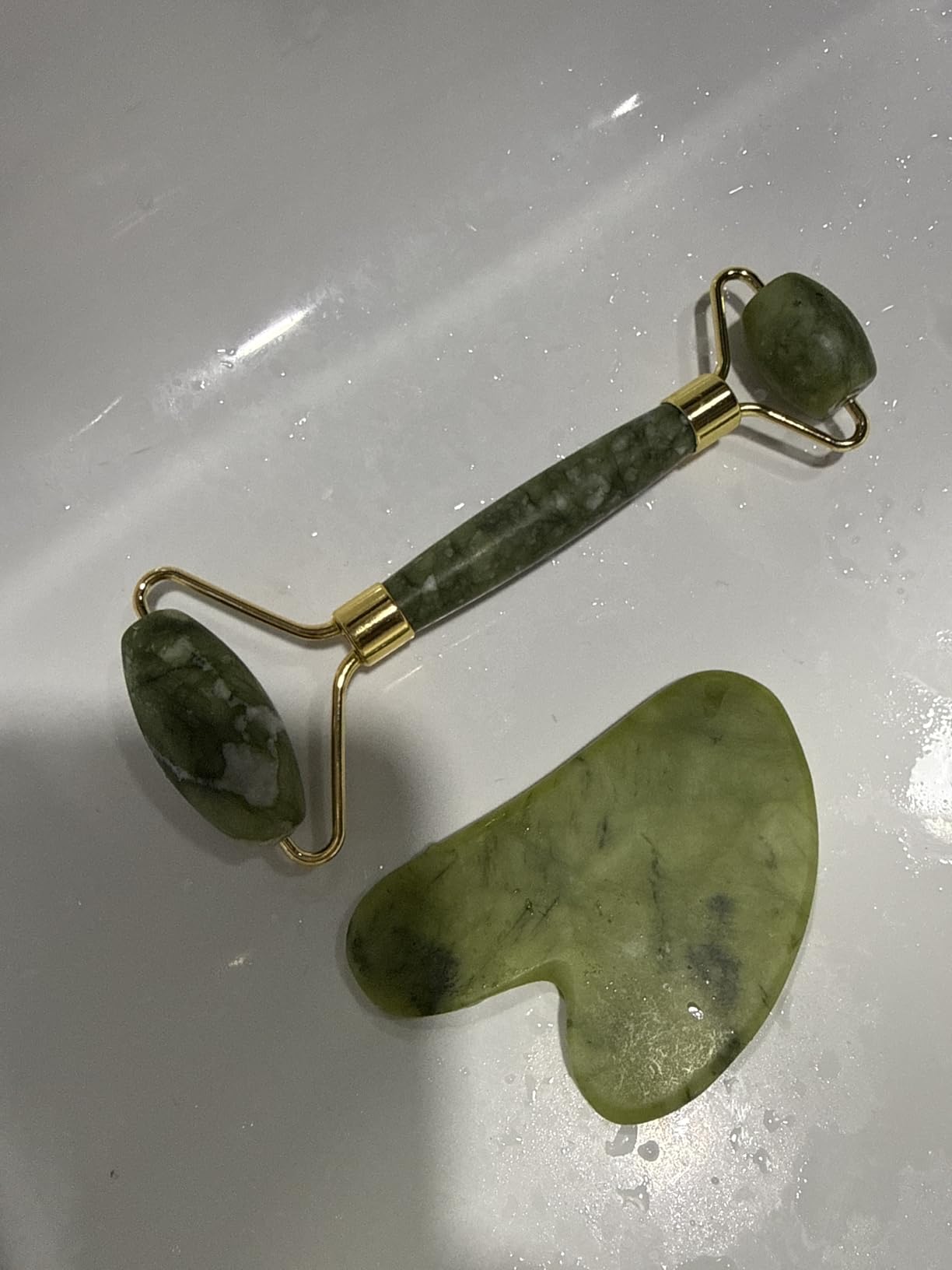 BAIMEI IcyMe Gua Sha & Jade Roller Set, Cooling Face Roller & Guasha Tool for Face Depuffing, Facial Sculpting & Jawline Definition, Smooth Rolling Skincare Tools Gifts for Women & Men - Green customer photo 2