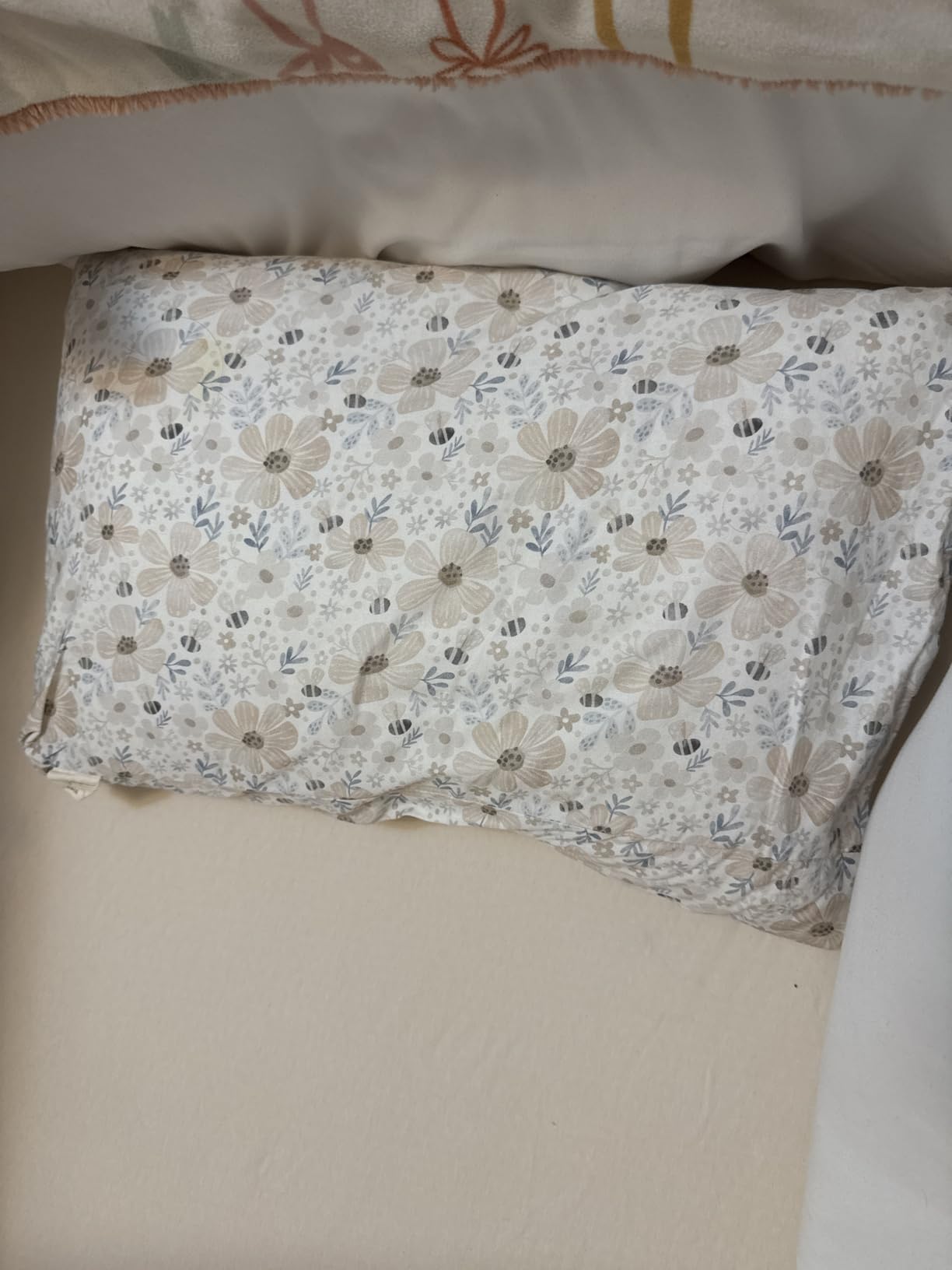 KeaBabies Organic Toddler Pillow with Pillowcase, Jumbo 14X20 - Soft Cotton Toddler Pillows for Sleeping - Machine Washable - Perfect for Travel, Toddler Bed Set (KeaFriends) customer photo 2