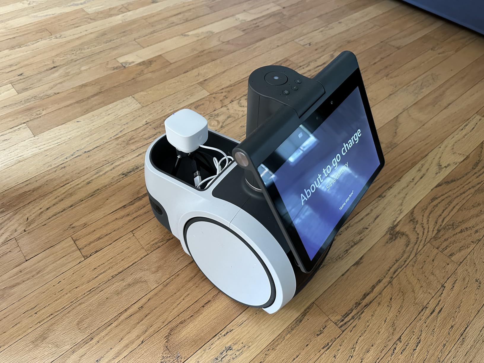 Amazon Smart Air Quality Monitor - Know your air, Works with Alexa customer photo 1
