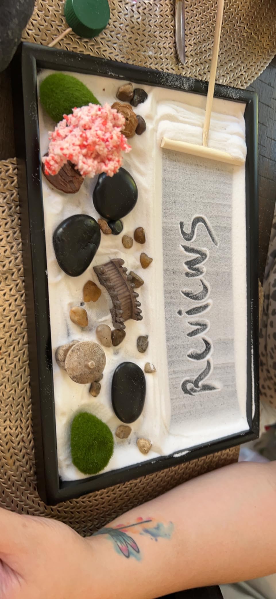 Zen Garden Kit for Desk 12x8in Sand Tray, Japanese Gift Set 14 Accessories and 6 Tools, Meditation Mini Zen Garden, Zen Sand Garden, Home Office Desk Decorations, Therapy Kit, Rock Decor customer photo 2