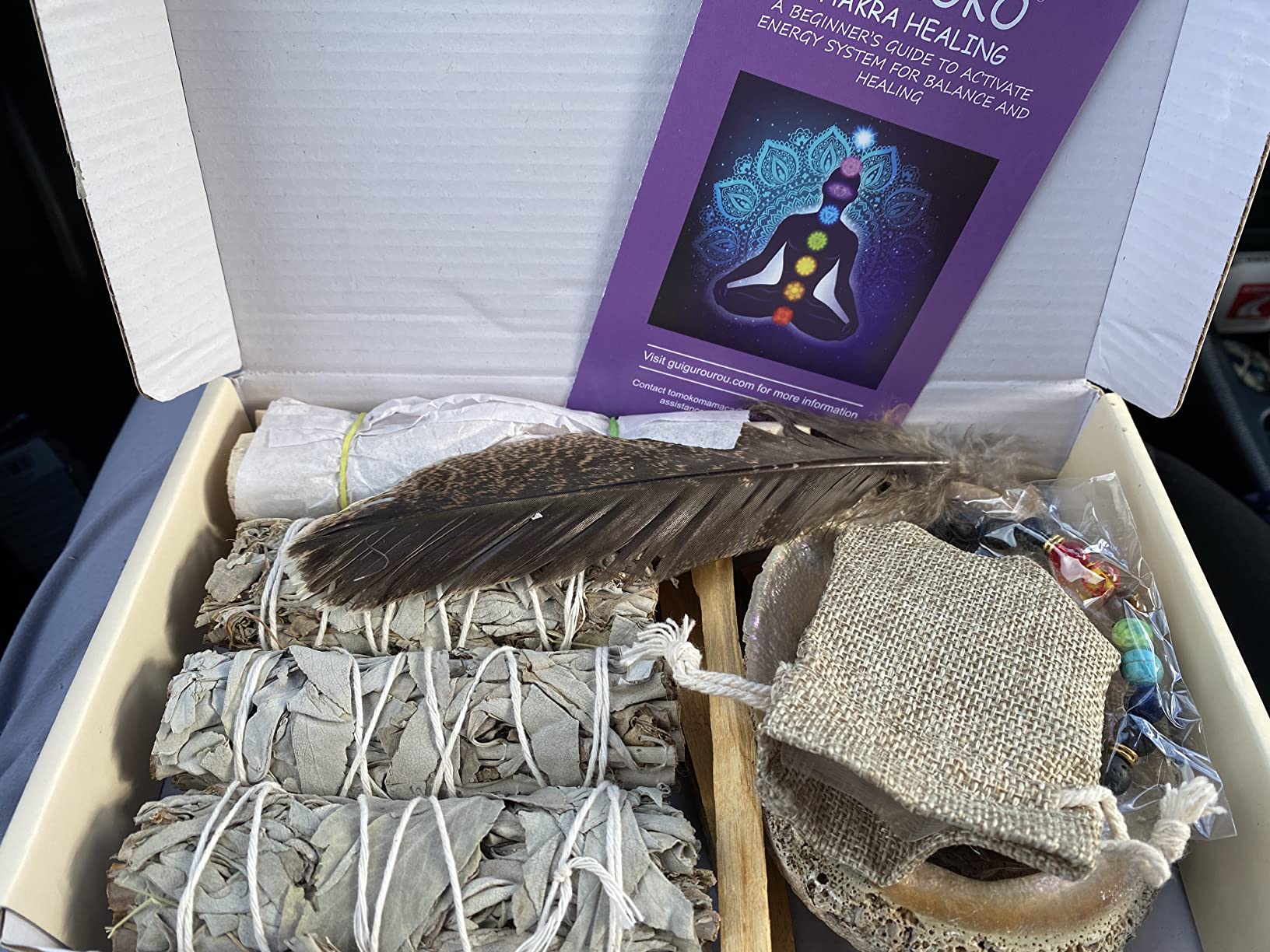 White Sage Smudge Chakra Healing Kit - 3 White Sage, 3 Palo Santo, Chakra Stones, Chakra Bracelet, Abalone Shell, Wooden Tripod Stand, Feather, Himalayan Salt & Smudging Guide customer photo 1