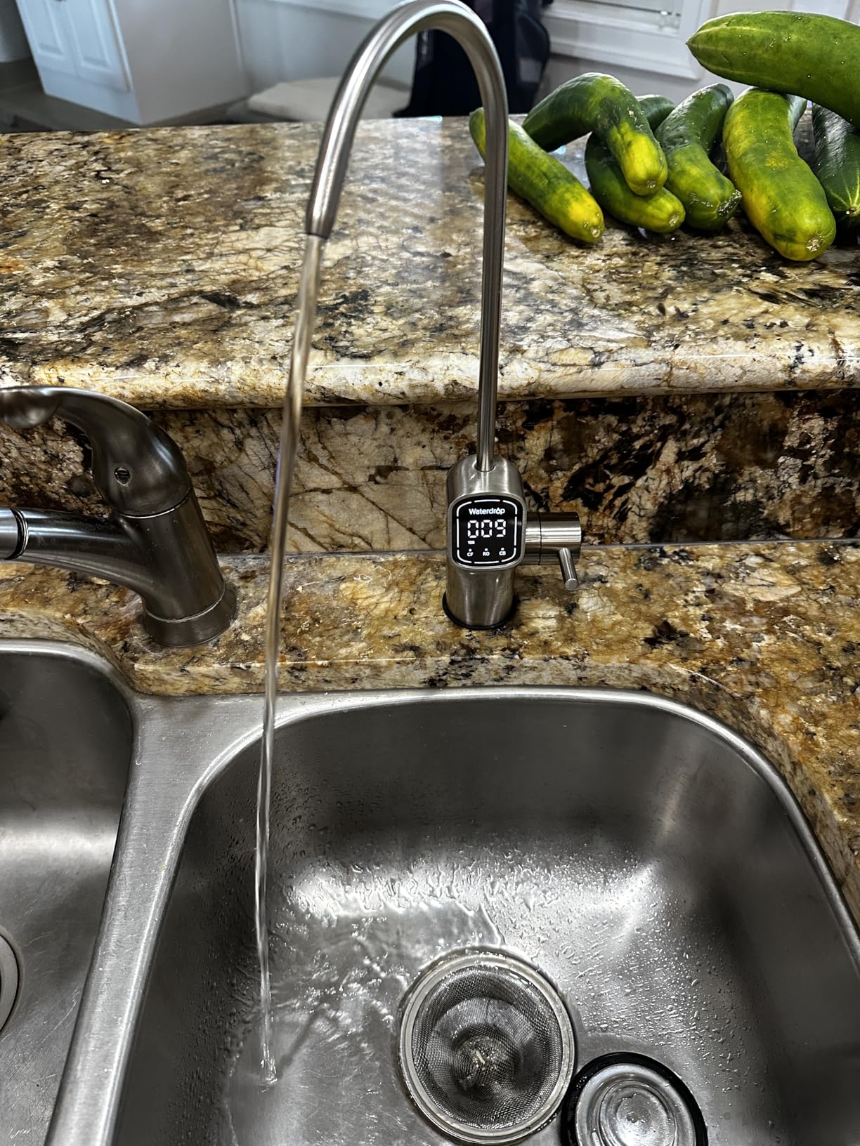 Waterdrop G3P800 Tankless Reverse Osmosis Water Filter System, 800 GPD customer photo 2