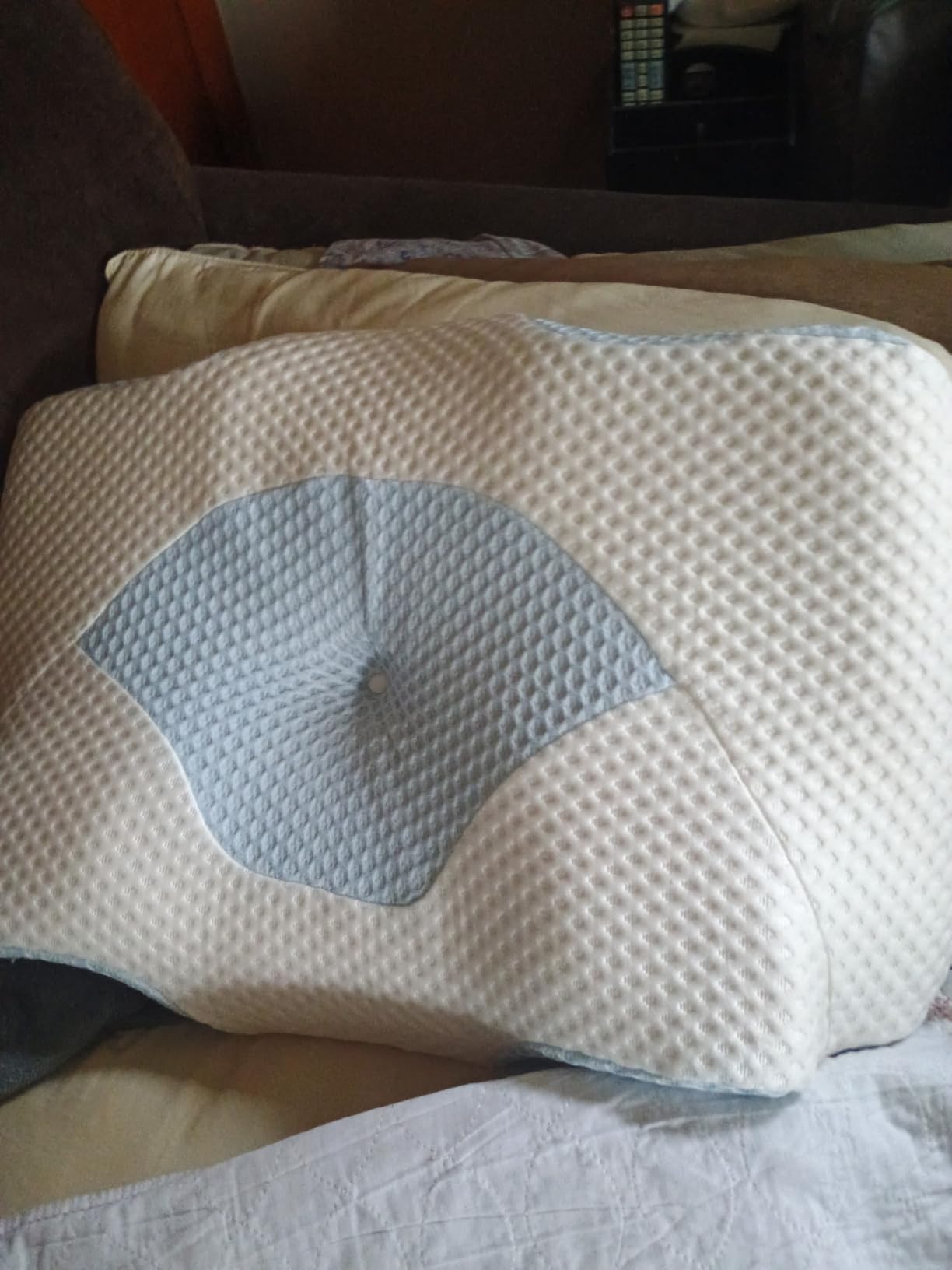 Osteo Cervical Pillow for Neck Pain Relief, Hollow Design Odorless Memory Foam Pillows with Cooling Case, Adjustable Orthopedic Bed Pillow for Sleeping, Support for Side Back Sleepers customer photo 1