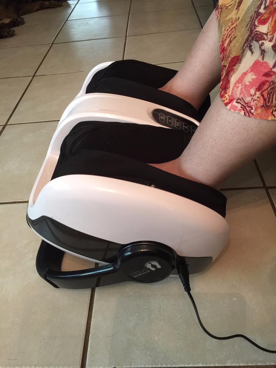 Cloud Massage Shiatsu Foot Massager with Heat - Deep Kneading & Compression, Adjustable Intensity, Multi-Mode Leg and Foot Massager with Remote Control, Anti-Slip Base - Standard Size, White customer photo 1