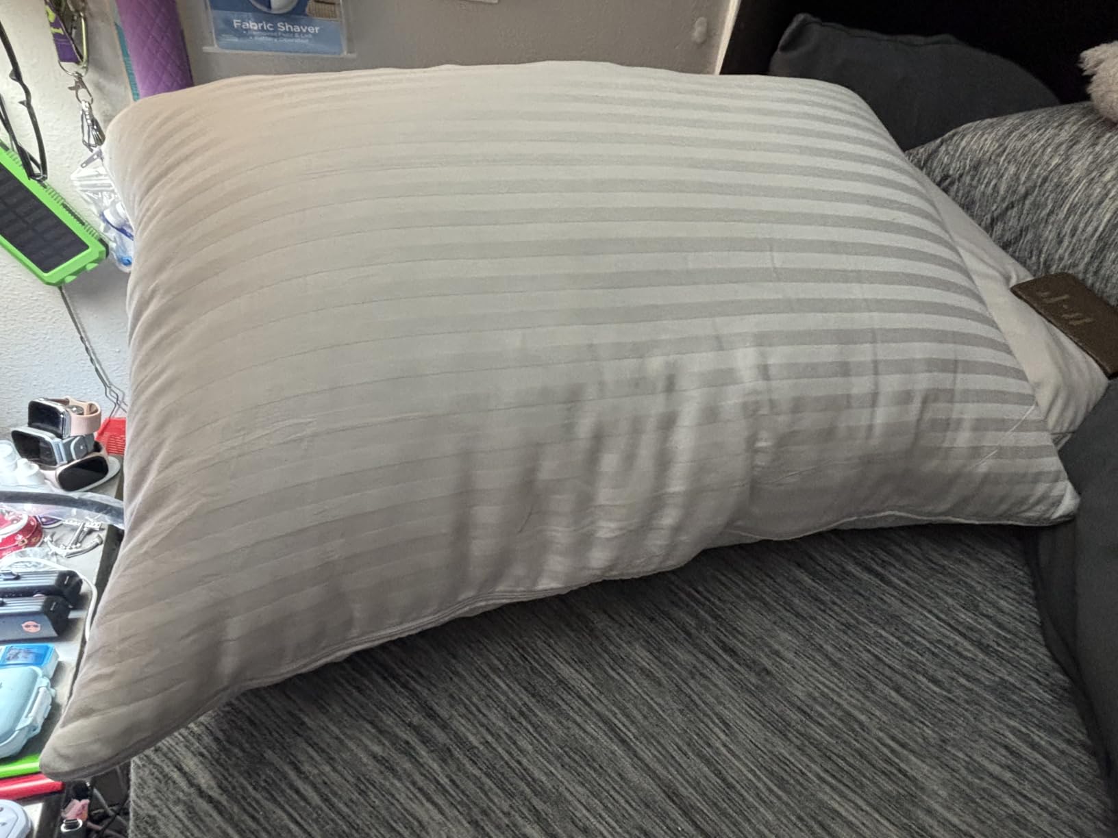 EverSnug Adjustable Layer Luxury Set of 2 Pillows for Side, Front & Back Sleepers, Cooling Hotel Pillows with 3 Layers, Down Alternative Pillow (Standard/Queen) customer photo 1