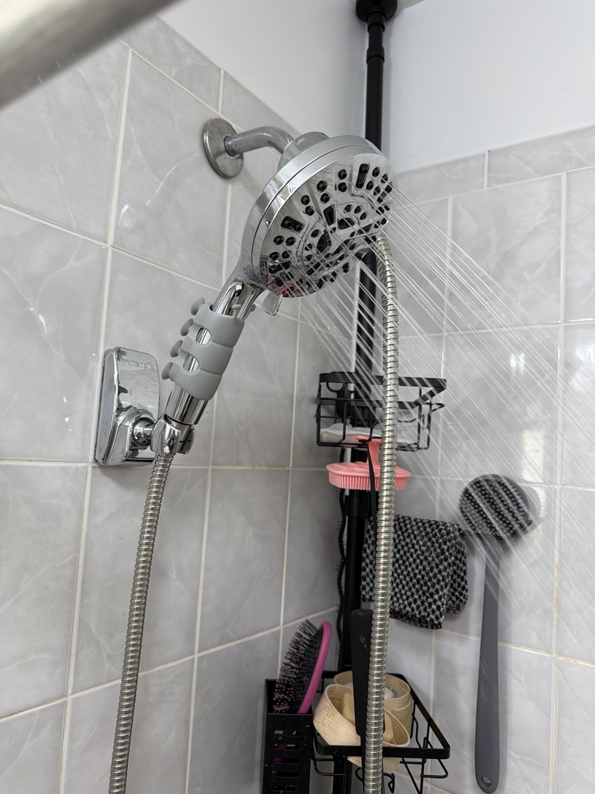 BESAQUO Shower Head, 10 Functions High Pressure Shower Head with Handheld, Built-in Pause Mode & Power Wash, Non-Clogging Nozzles High Flow Hand Held Shower Head, Leakproof 6ft Hose & Adjustable Bracket customer photo 2