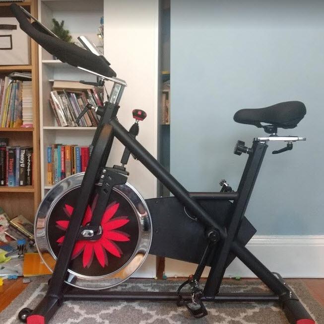 JOROTO Exercise Bike, Magnetic Stationary Bikes for Home with 40LBS Flywheel, App Supported Indoor Bike with 350LBS Weight Capacity, Low Noise, Digital Monitor, Bottle and Tablet Holder customer photo 1
