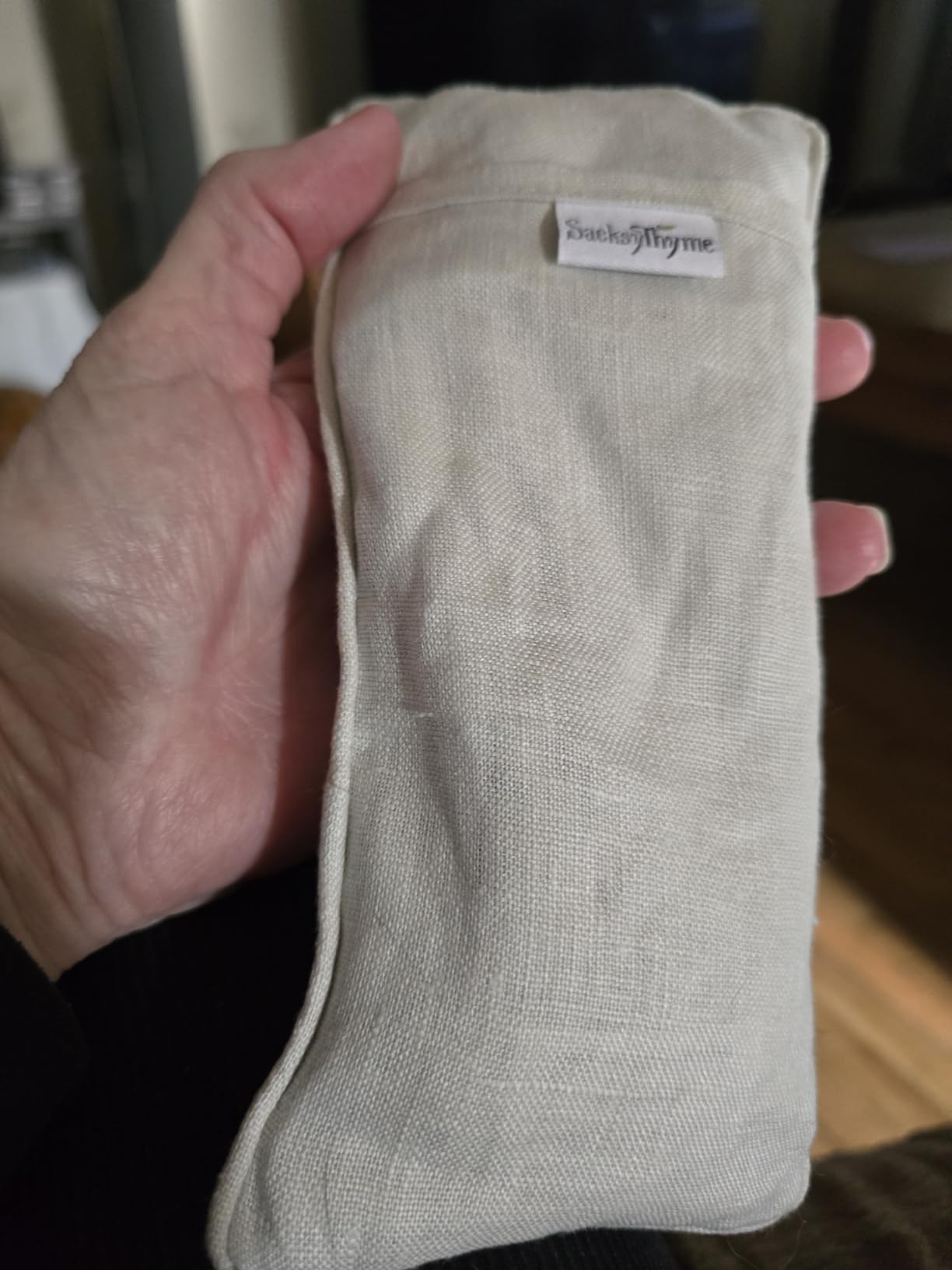 Sacksy Thyme Organic Linen Eye Pillow - Lavender & Flaxseed for Relaxation, Yoga, Stress Relief - Microwavable Heating Pad & Cool Compress - Made in USA - Gifts for Meditation customer photo 1