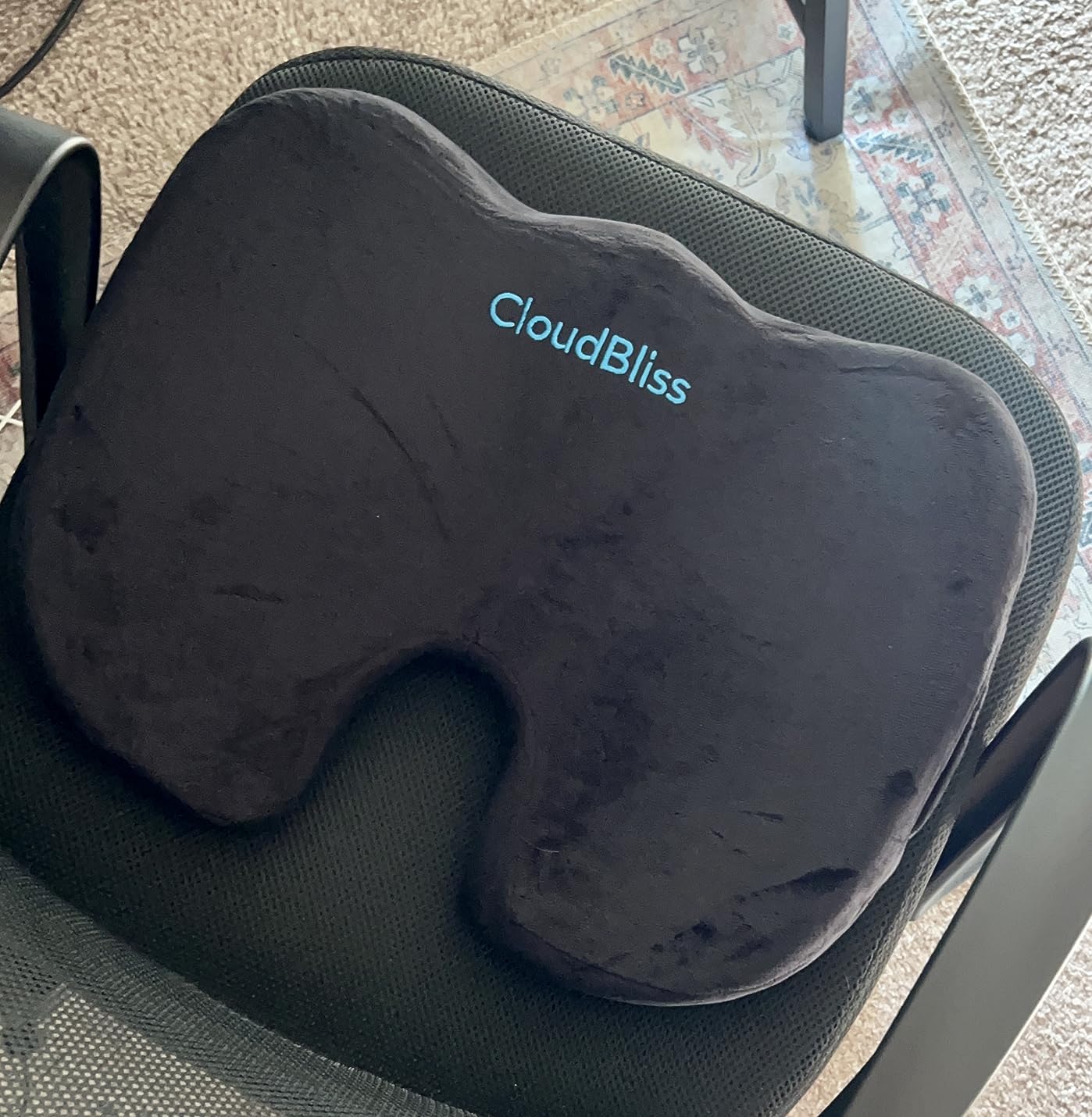 CloudBliss Gel Seat Cushion - Cooling Gel Enhanced Memory Foam Ergonomic Seat Cushion for Long Sitting for Office, Game, Car, Automotive, Airplane (Large, Black) customer photo 2
