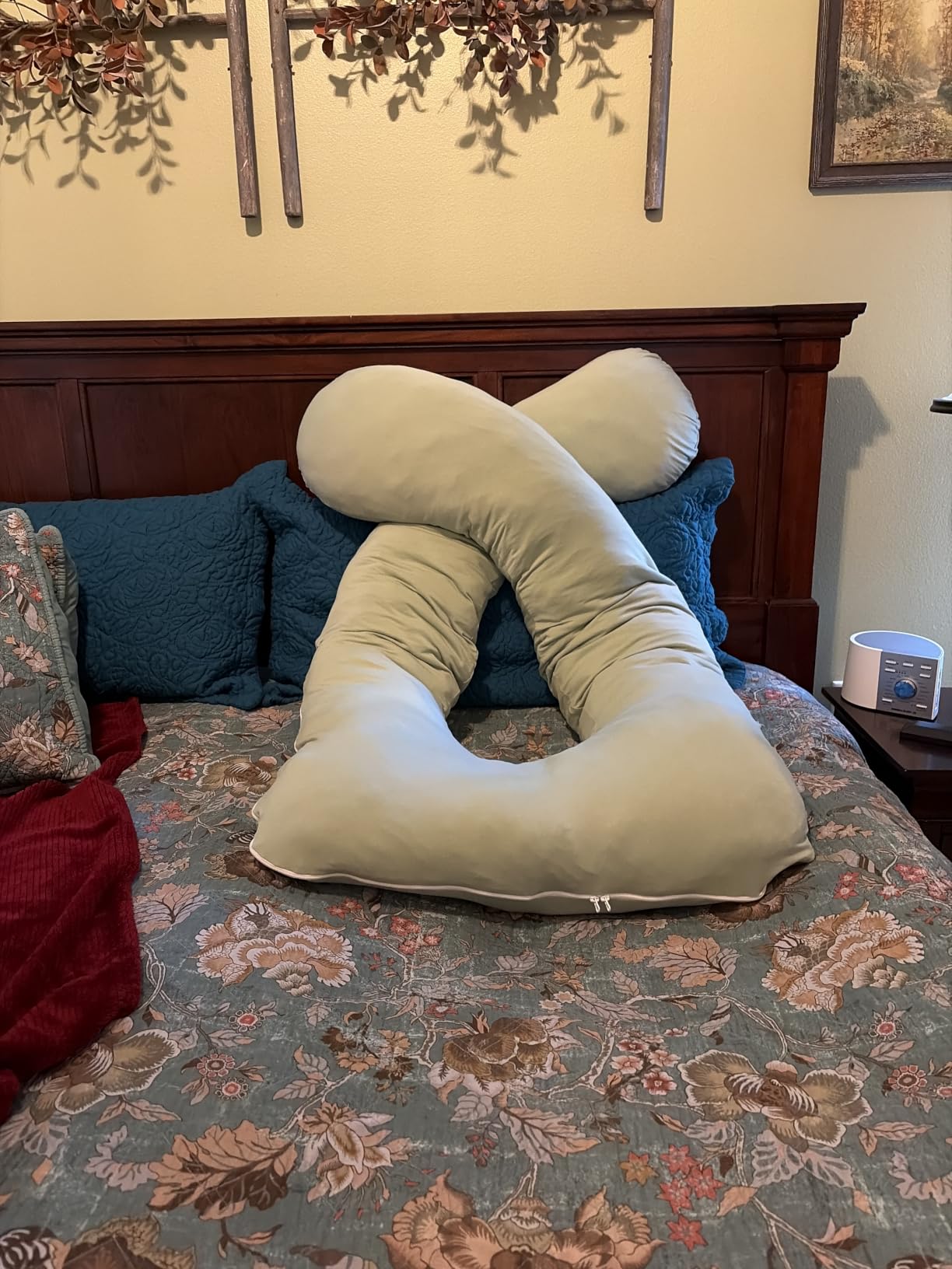 Meiz Pregnancy Pillow, U Shaped Pregnancy Pillows for Sleeping Cooling, 55 Inch Maternity Pillow for Pregnant Women, Body Pillows for Adults, Rayon Cover from Bamboo, Sage Green customer photo 1