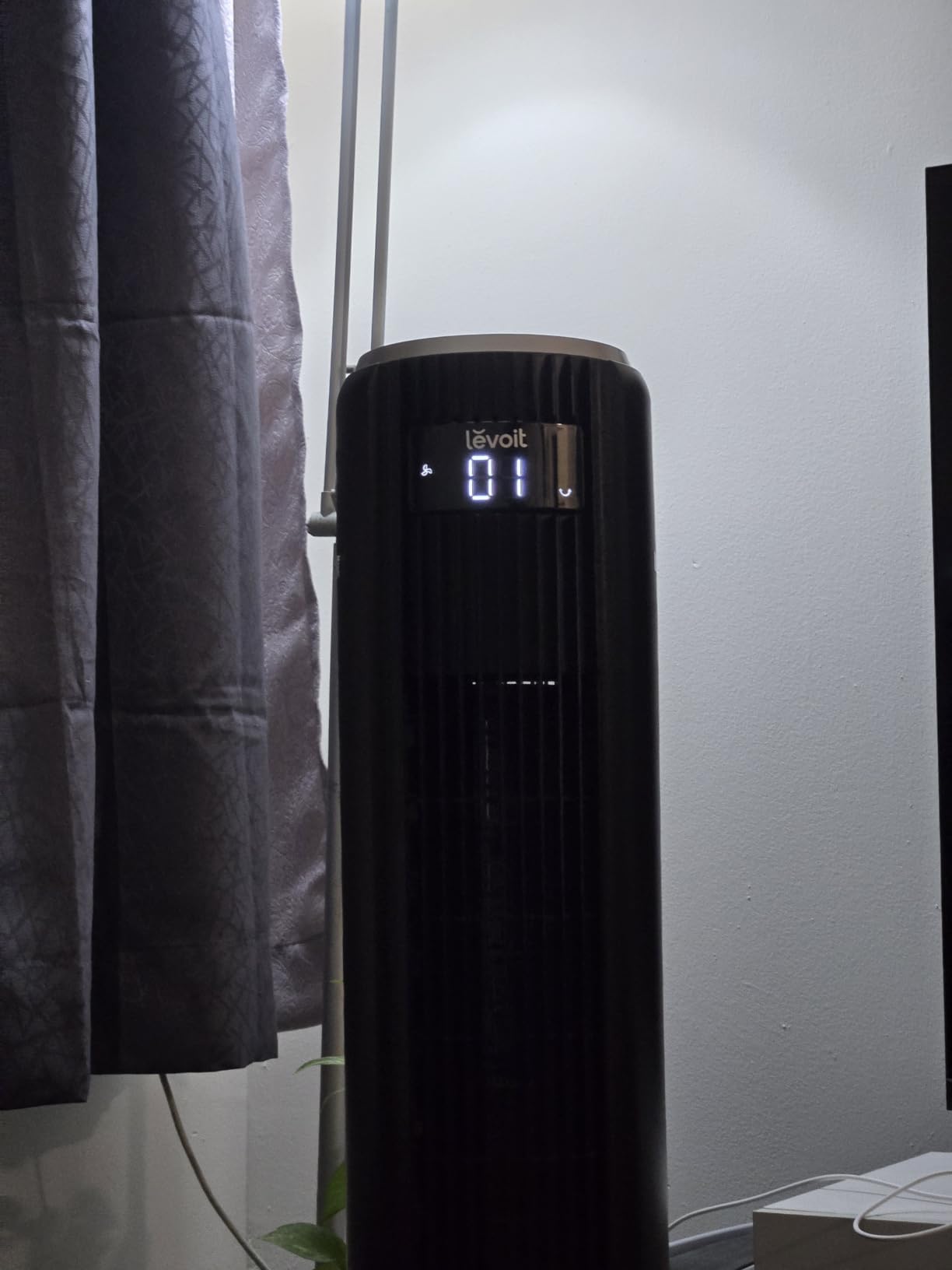 Levoit Tower Fan for Bedroom, 28ft/s Fans that Blow Cold Air, 28dB Quiet customer photo 1