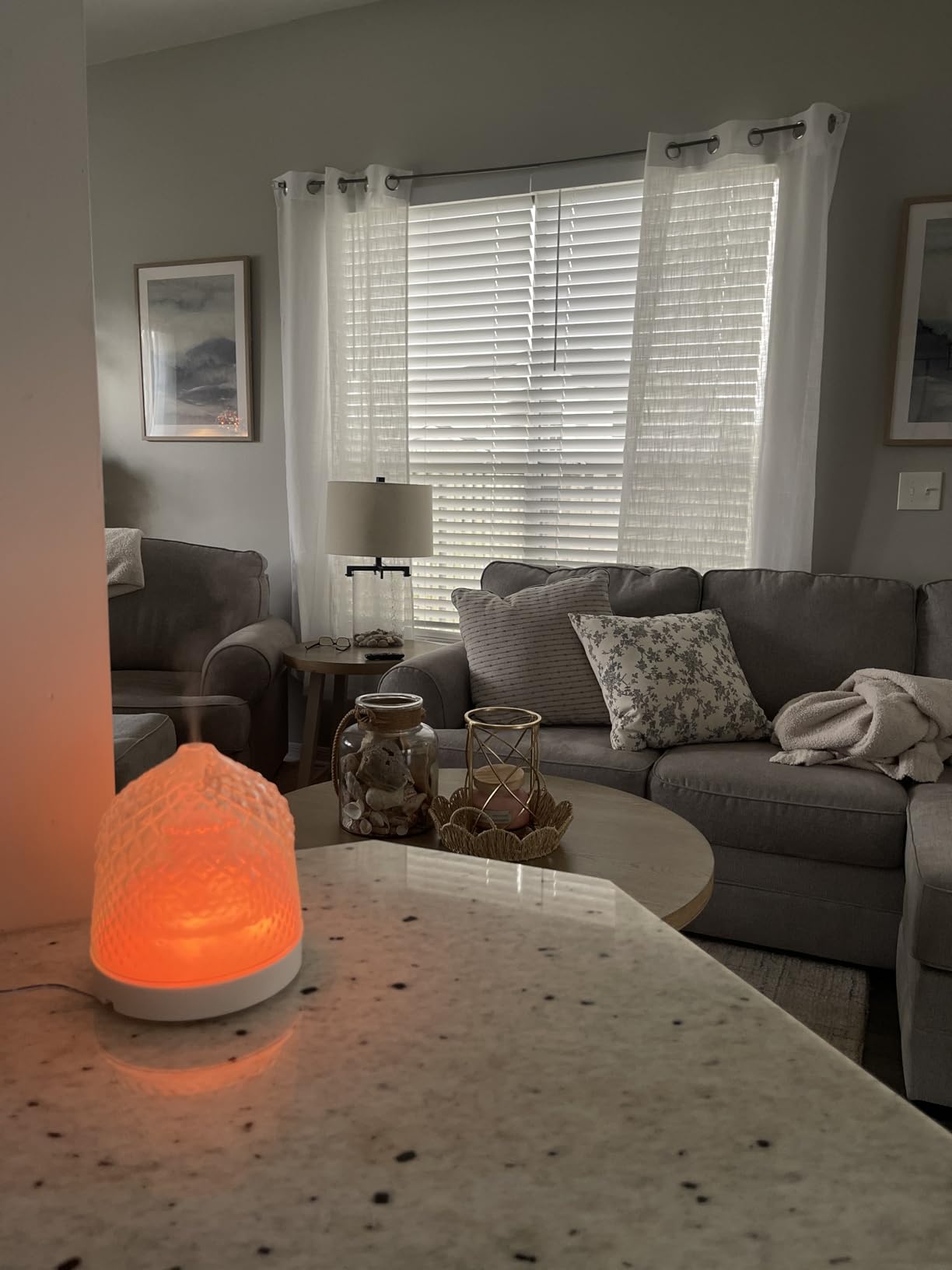 Lecdura Glass Essential Oil Diffuser, 200ml Ultrasonic Aroma Diffusers with Glass Reservoir Dome & White Plastic Base Lock Color Auto-Off Timer 7 Color Light for Home Office Bedroom Yoga customer photo 1