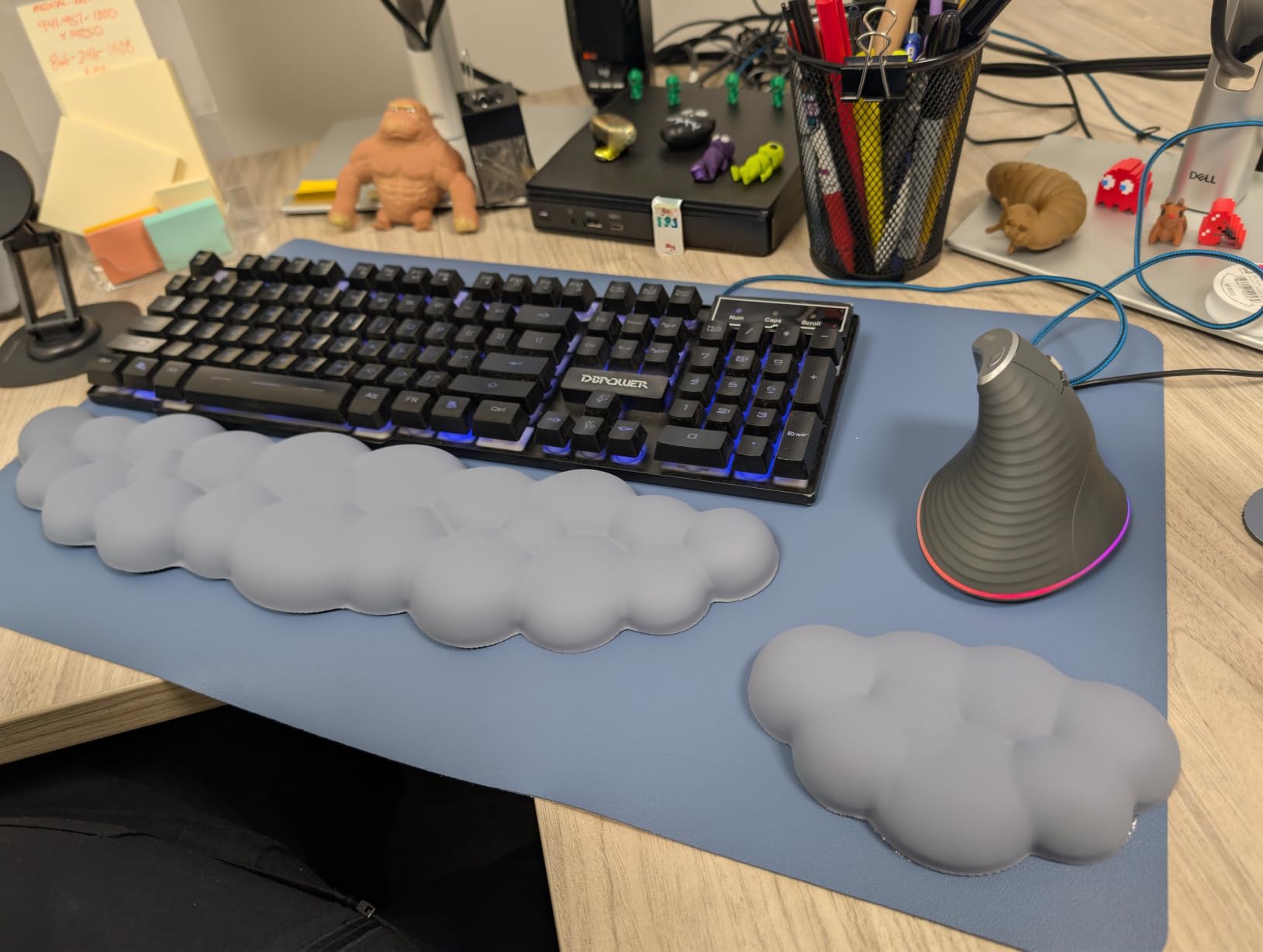 JIKIOU Upgrade Leather Cloud Keyboard Wrist Rest, Cloud Wrist Rest with Non-Slip PU Base, Comfortable Memory Foam Wrist Rest for Computer Laptop Mac Gaming Office and Pain Relief Christmas Wish Gift customer photo 2