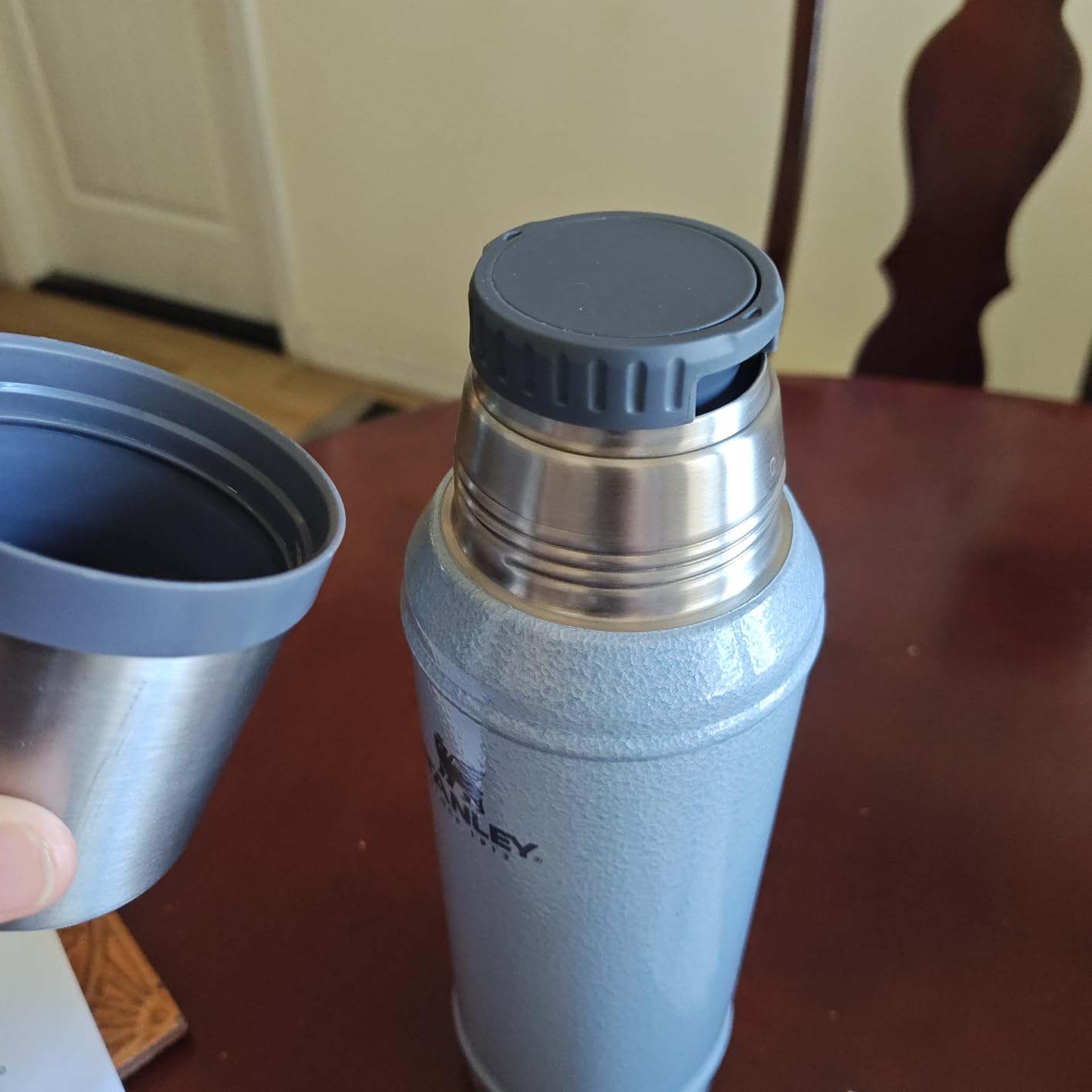 Stanley Classic Legendary Vacuum Bottle 1.1 qt Wide Mouth with Leakproof Cup Lid, Hammertone Green customer photo 2