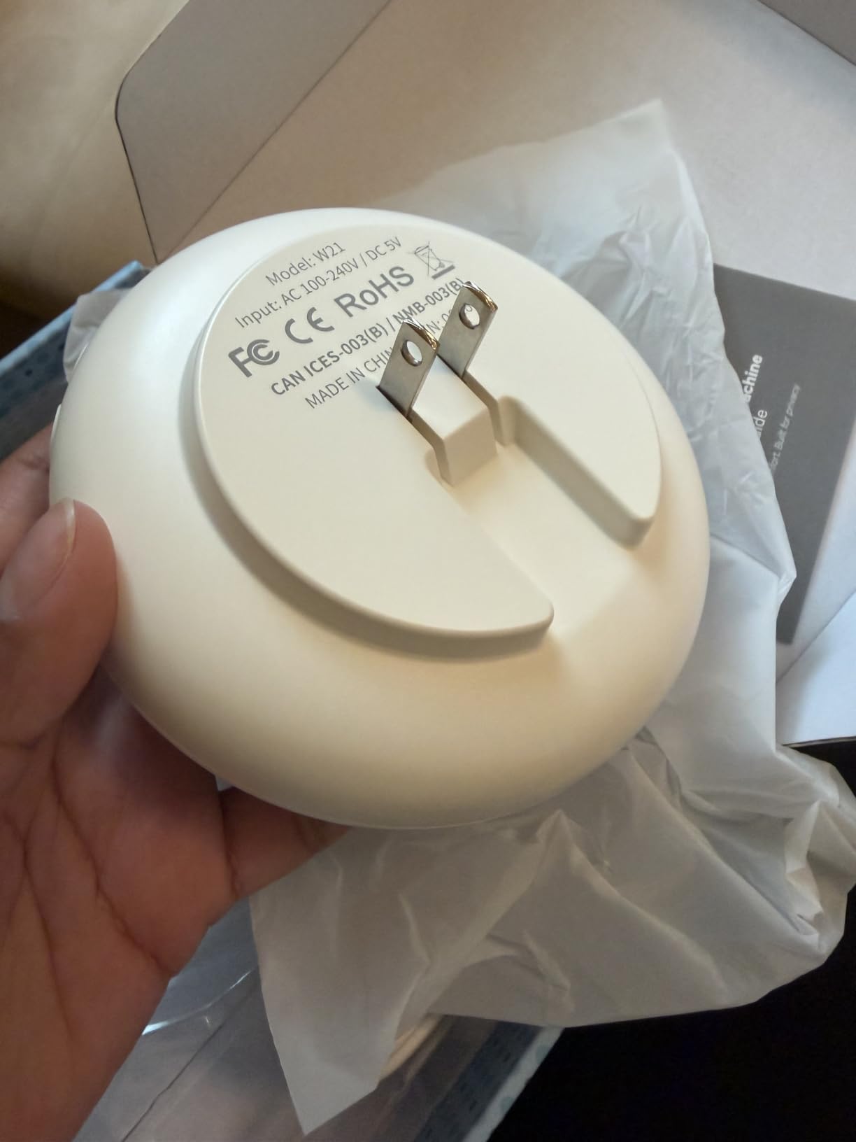 Wall Plug in White Noise Sound Machine for Office Privacy & Noise Canceling, White Noise Machine for Sleeping Adults & Baby, Therapy Noise Blocker with 20 Soothing Sounds & Nightlight by Calm Me. customer photo 1
