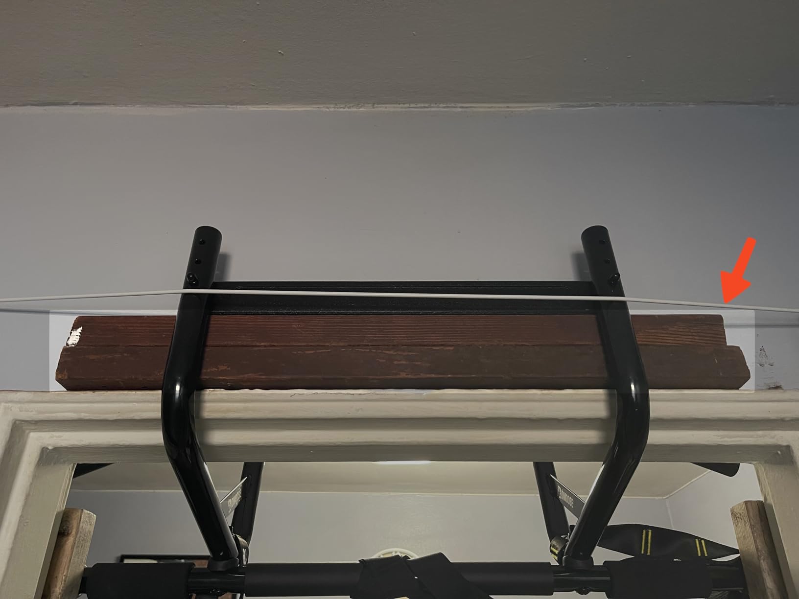 DMoose Fitness Pull Up Bar for Doorway - Upto 250 Lbs Capacity, No Screwing or Slipping, Hanging Pullup & Chin Up Bar for Door Frame - Multi Padded Grips for Strength Training customer photo 1